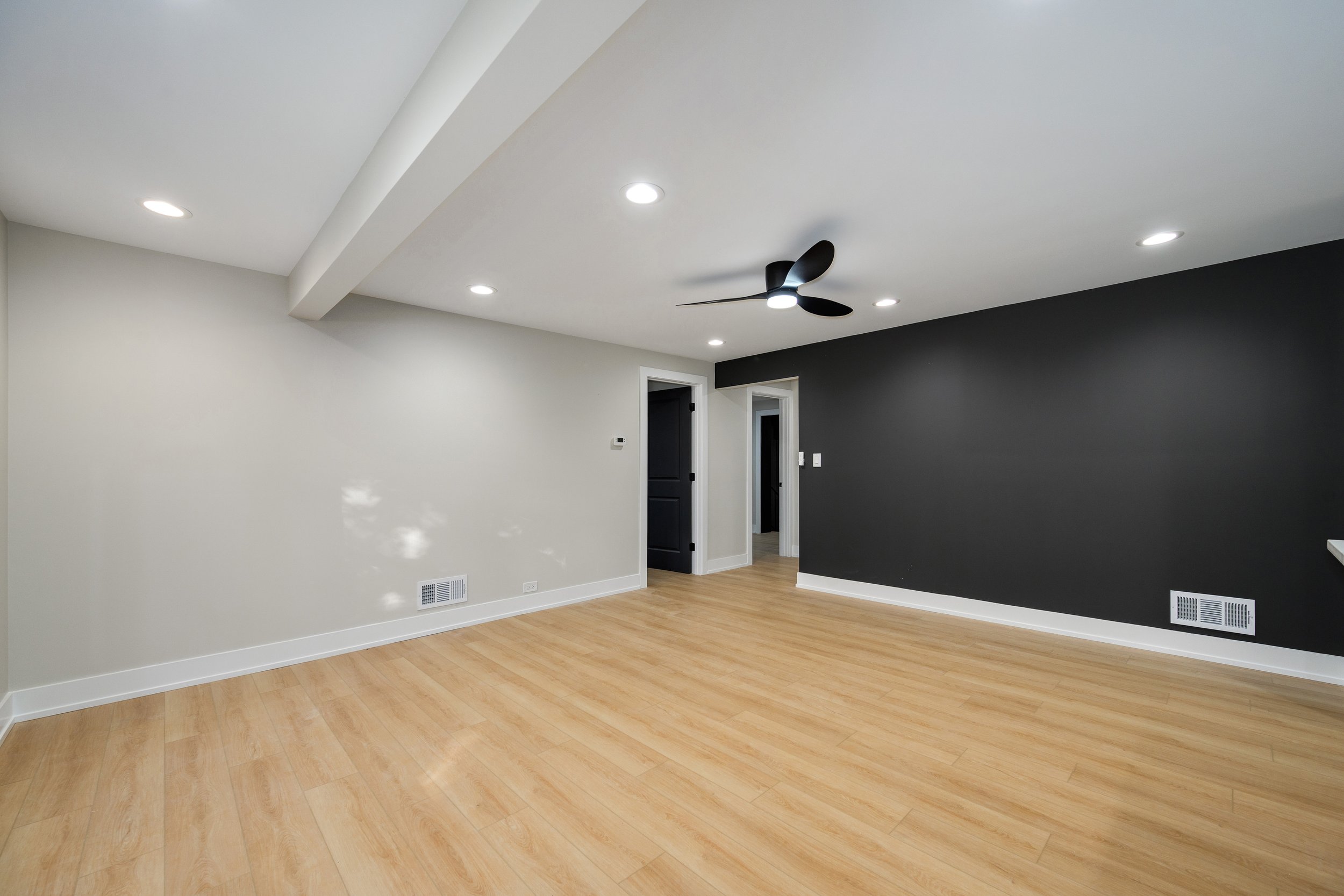 1521 Seymour Ave North Chicago-print-005-006-0005-4200x2801-300dpi.jpg