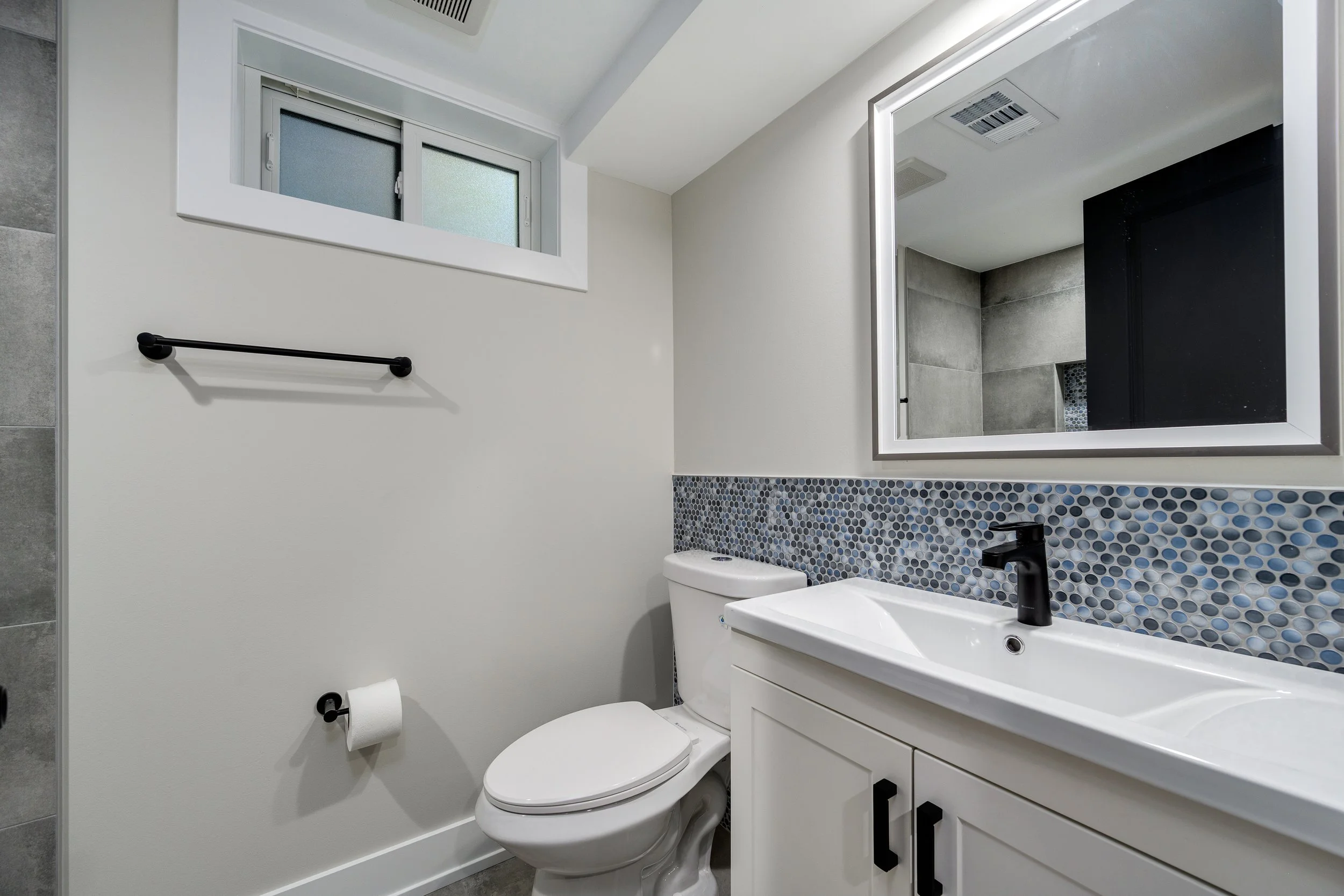 1521 Seymour Ave North Chicago-print-023-025-0023-4200x2801-300dpi.jpg