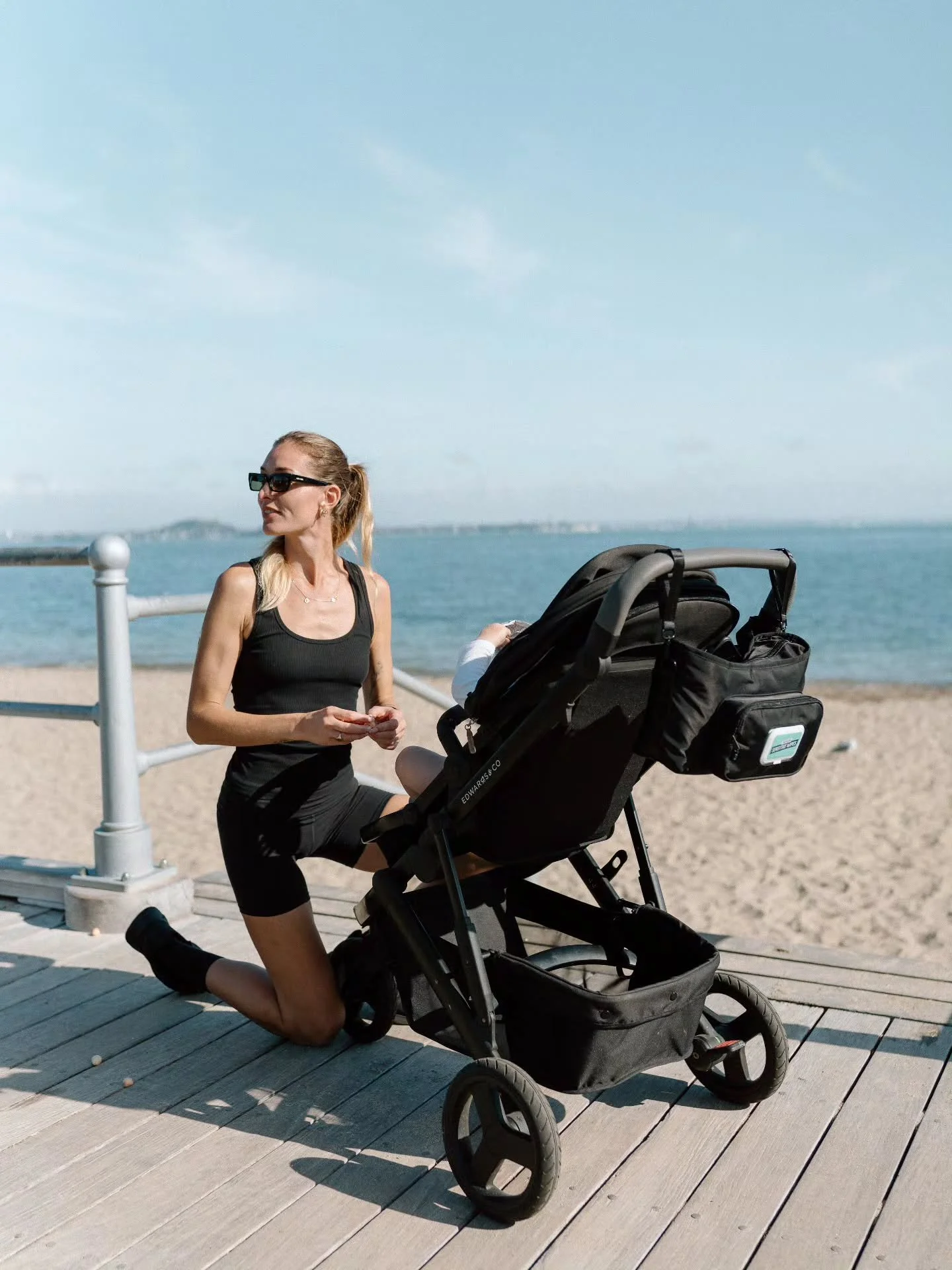 Morning walks just got easier ✨
Coffee, keys, snacks, phone. Everything in its place with our pram caddy 🤍