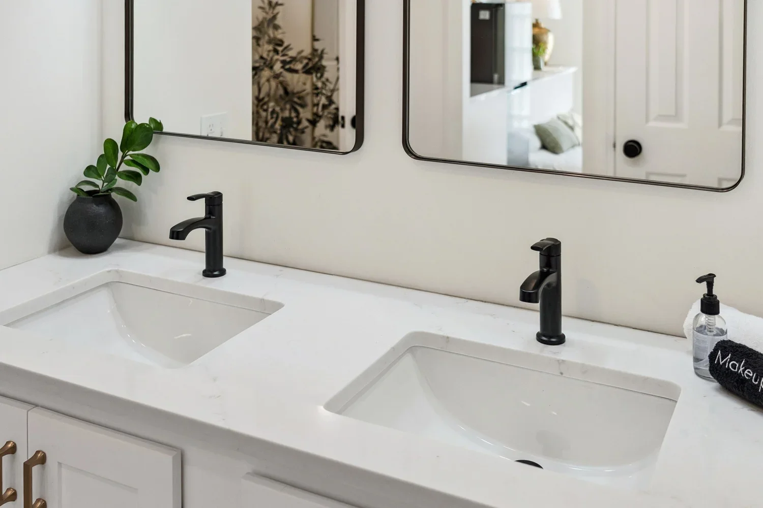 Bathroom (Copy)
