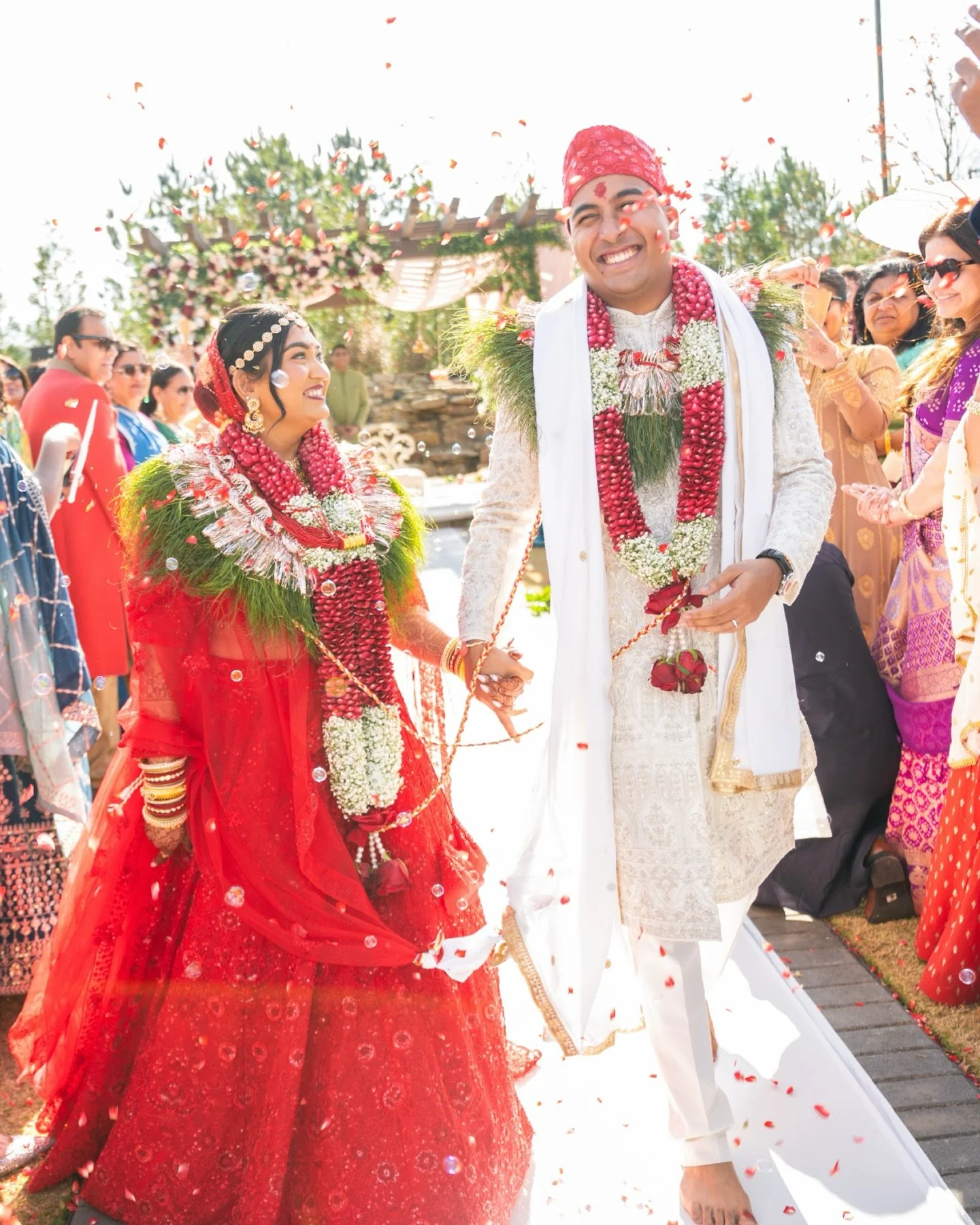 Kanishka &amp; Binay: The Ceremony ❤️

Vendors: 
Photo/Video - @chromalogue_studios 
Event Coordinator - @mkevents.inc 
Venue - @astrocelebrations 
Decor - @blushed.decor 
MUAH - @glammedbypriyanka 
Mehendi - @hennaartist_saloniveerani 
Dhol - @supre