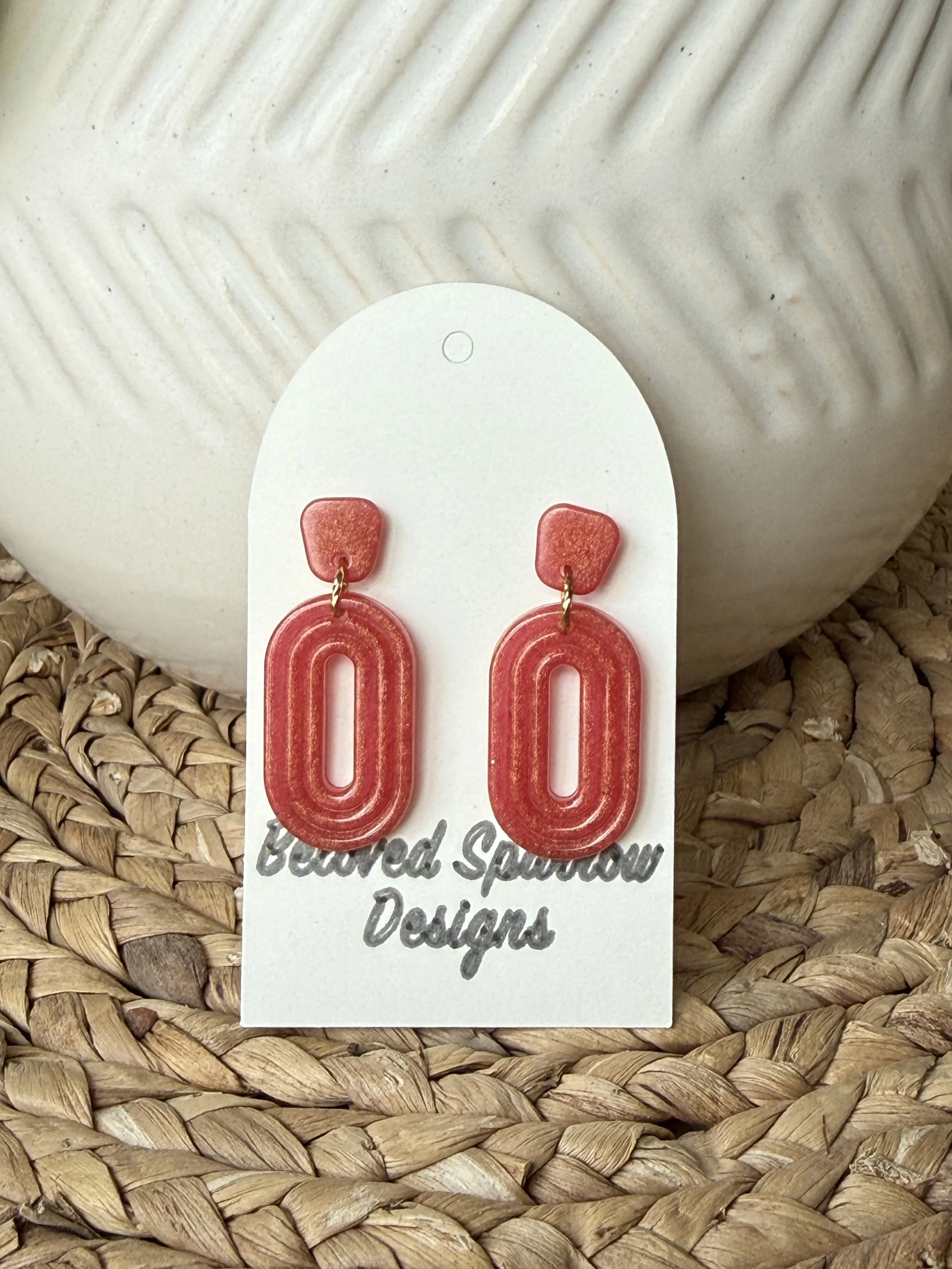 Ridged Oval Dangle 1