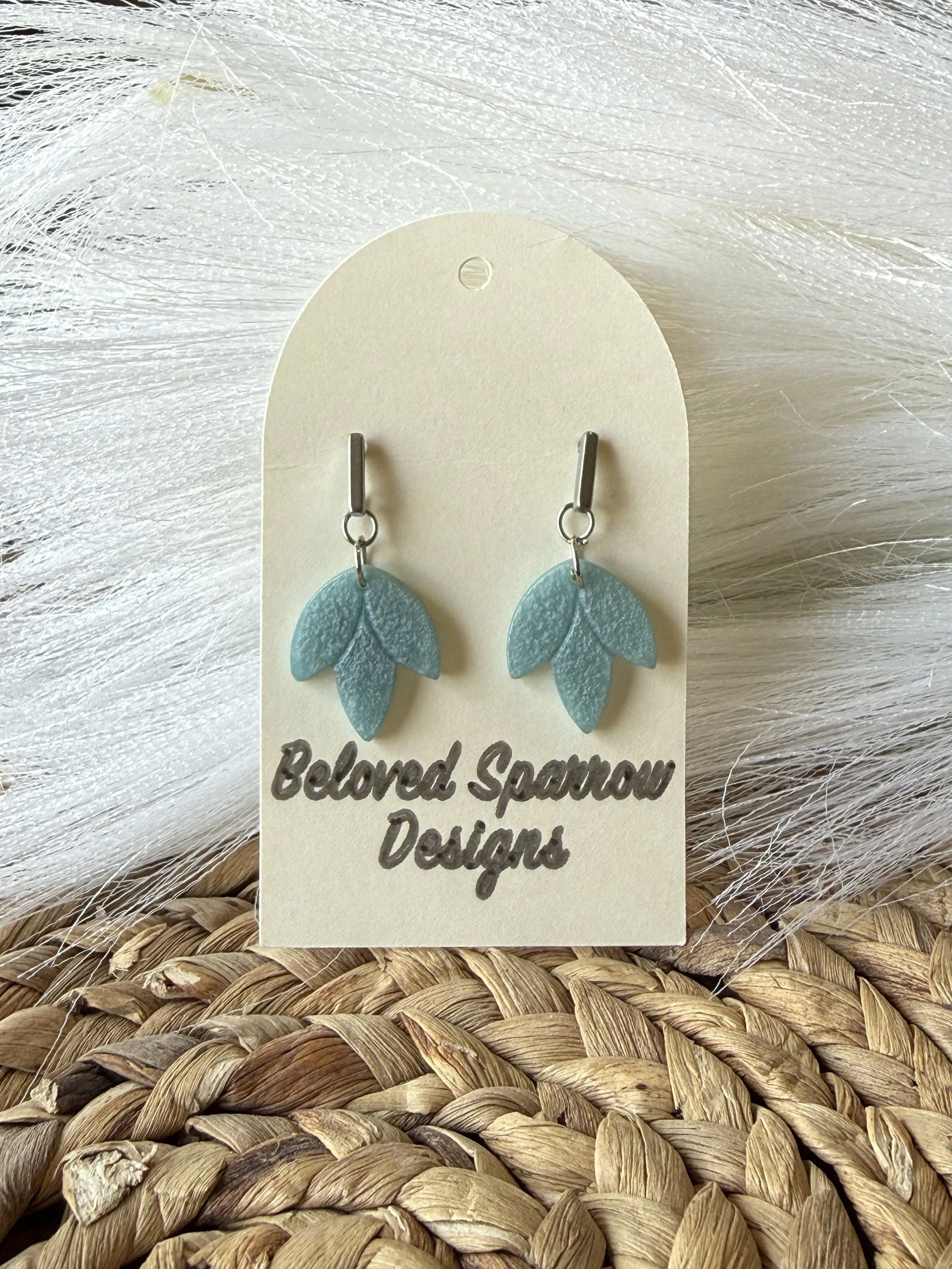 The Laurel Mini Dangle 2