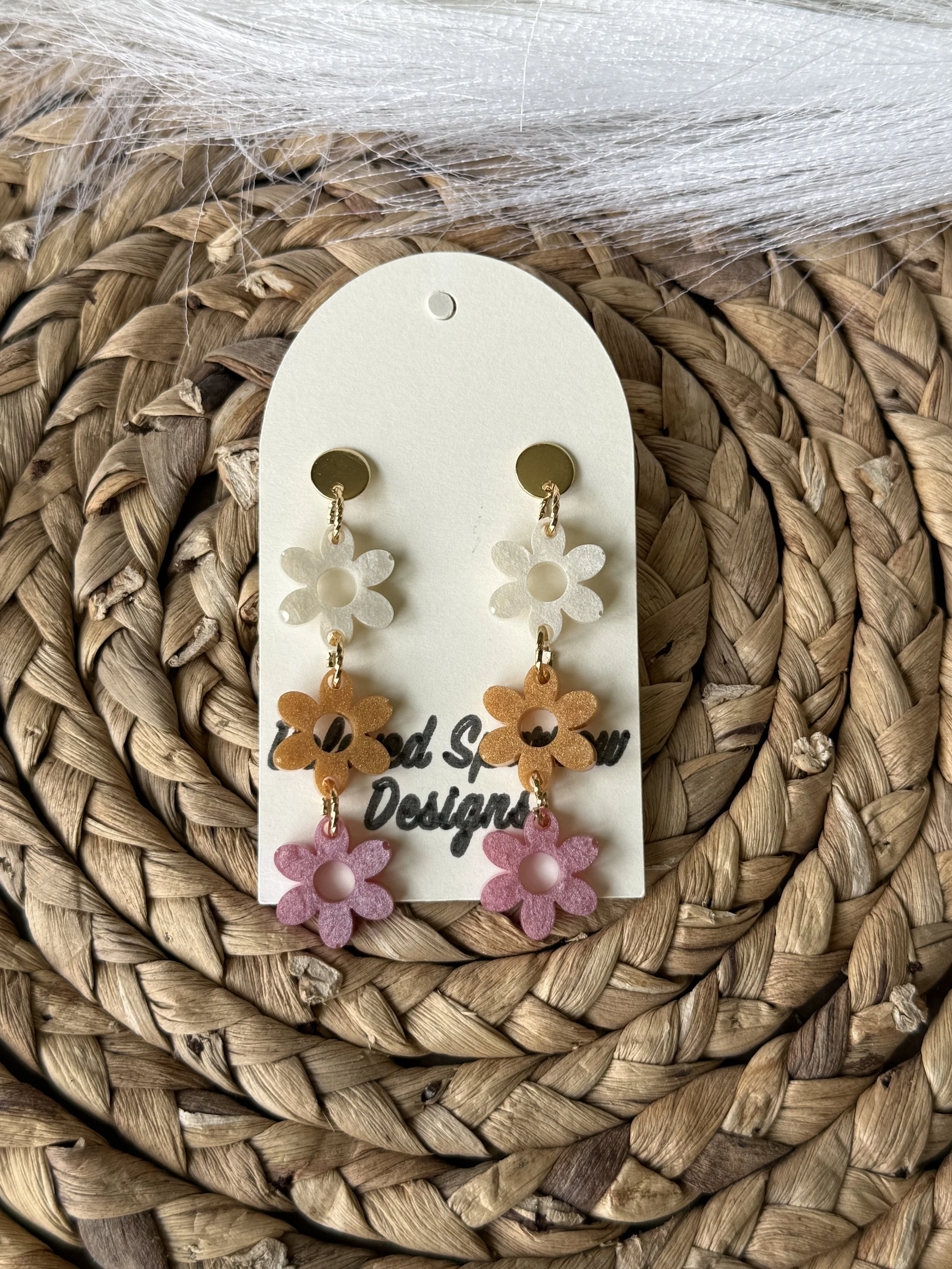 Cheerful Daisies Dangle 11