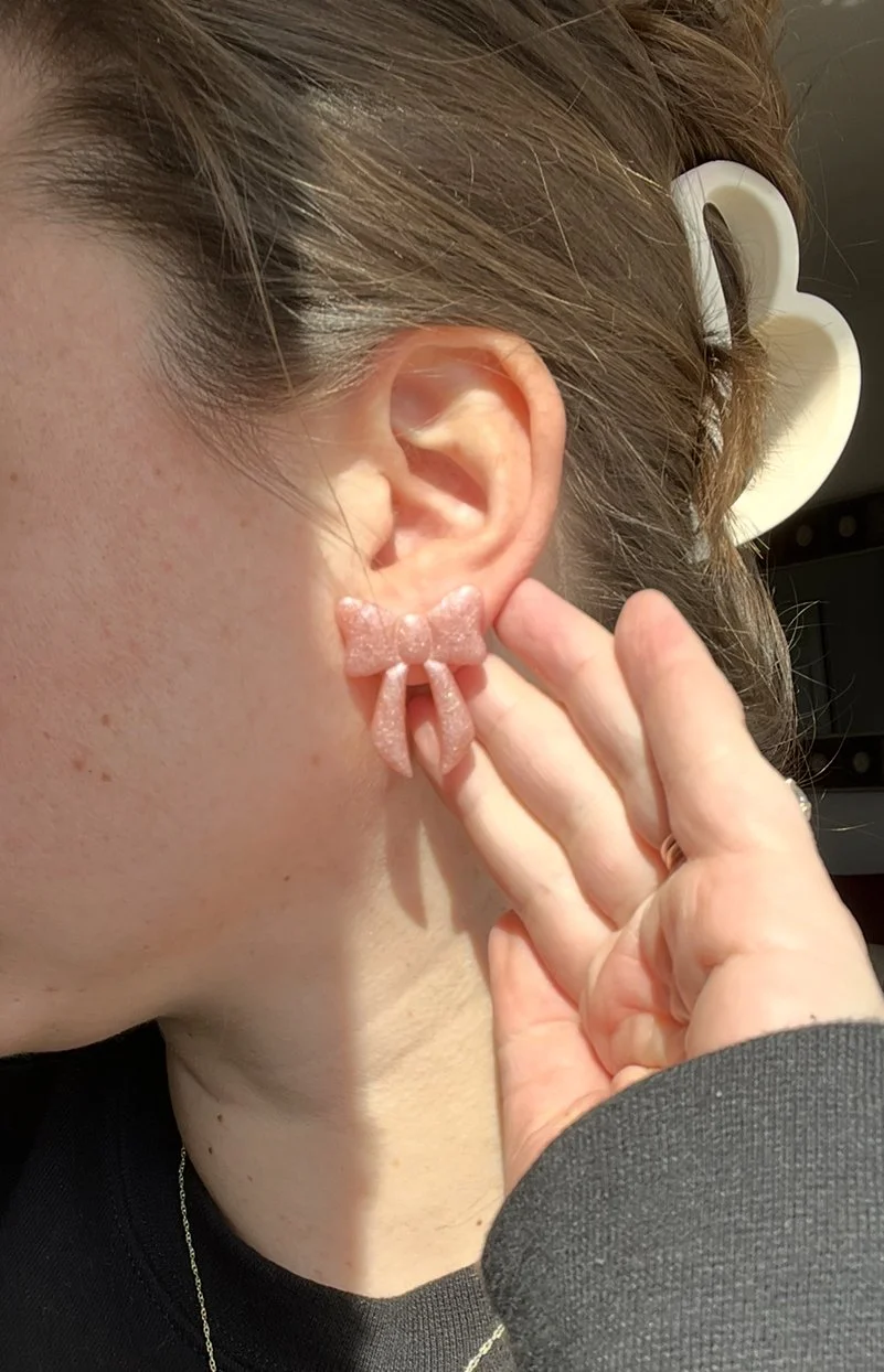 Large Bow Stud