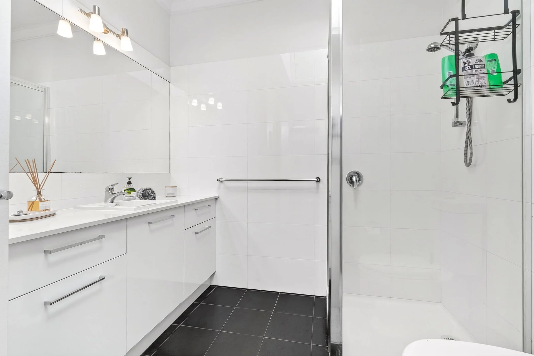 timboon-toybox-bathroom-modern-shower.jpg