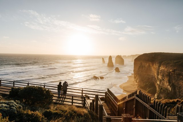 12 Apostles Sunset Great Ocean RoadGORT_PORT C_APOS_SEPT25-300-small.jpg