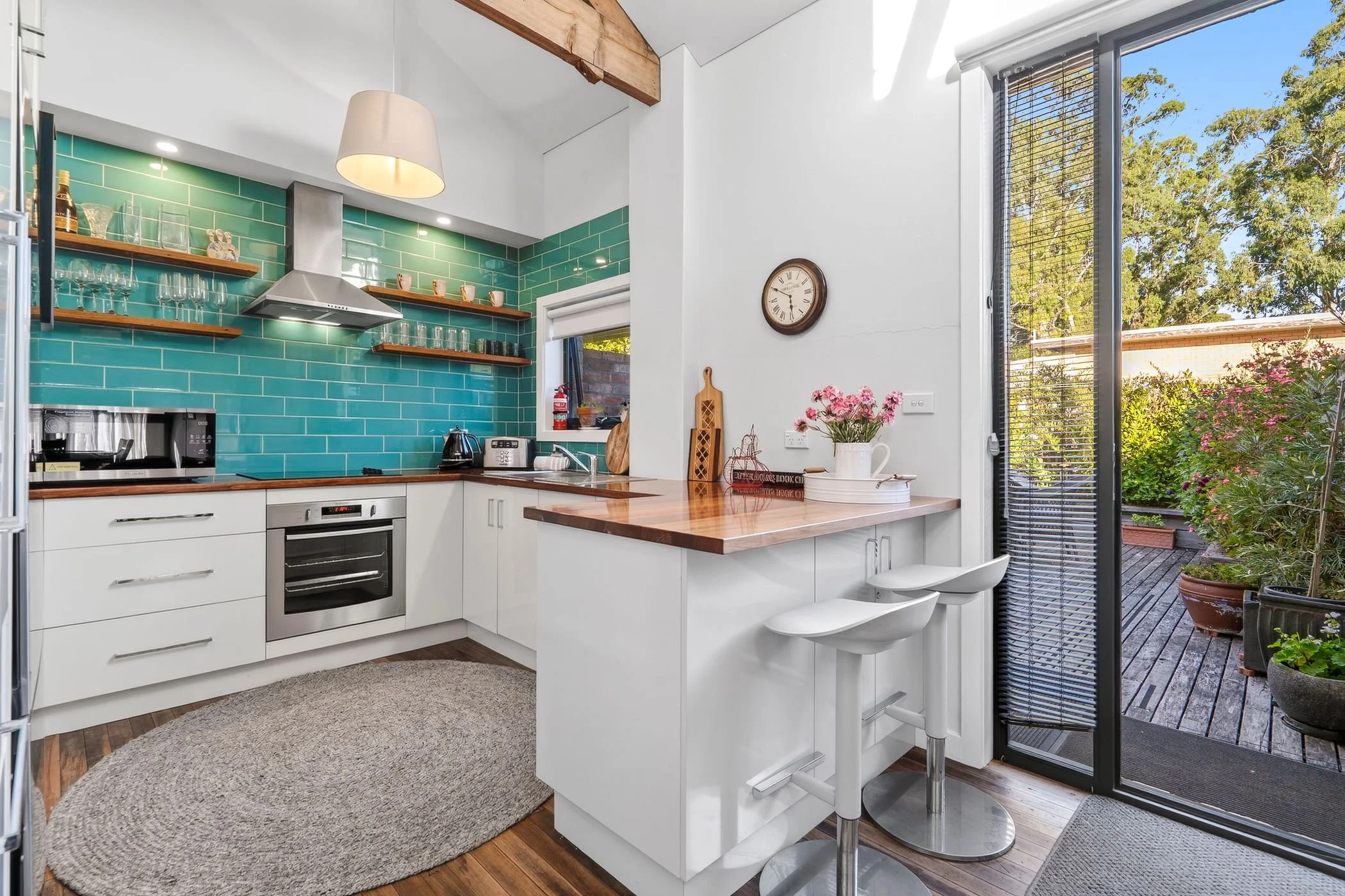 timboon-toybox-kitchen-breakfast-bar.jpg