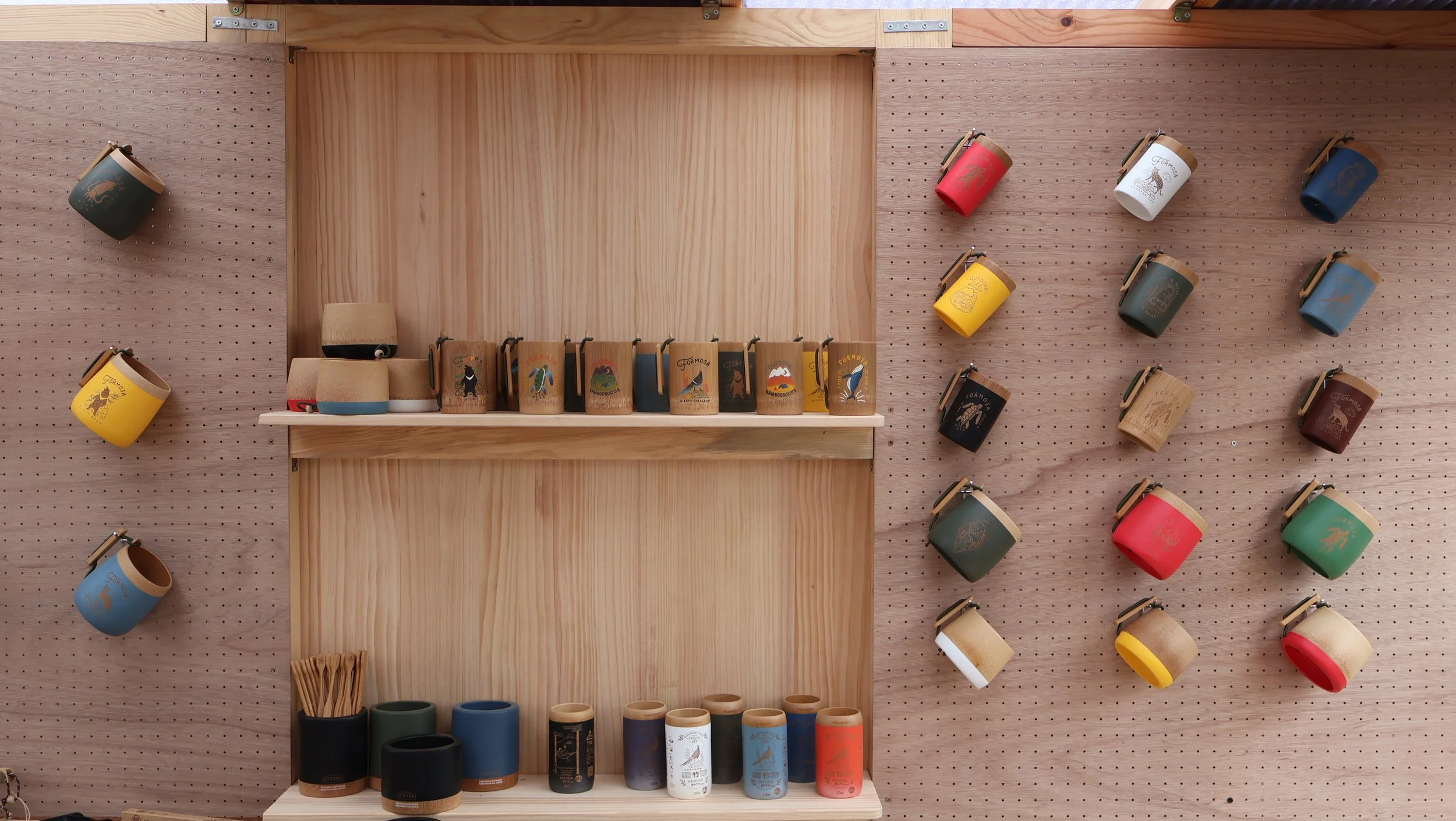 Cups, toothbrushes, and everyday goods made from Taiwanese bamboo — proof that sustainable materials don't have to compromise on feel or function.