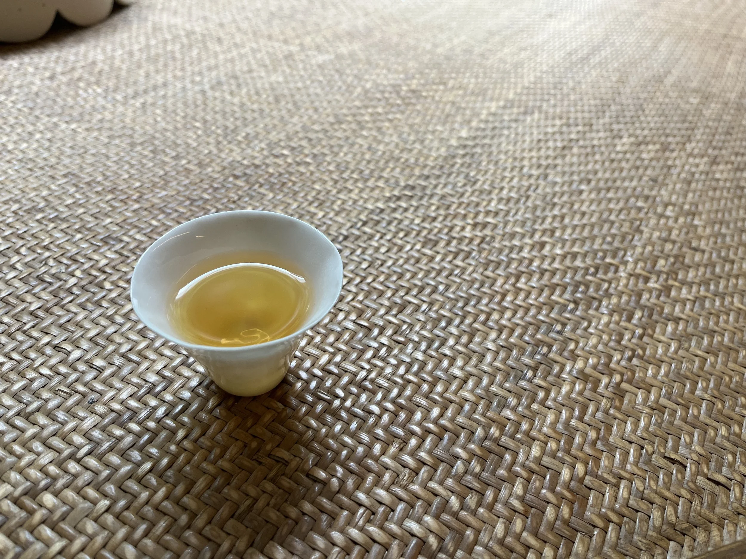 Meeting the tea producer in Taiwan. Experience the wild /organic tea.