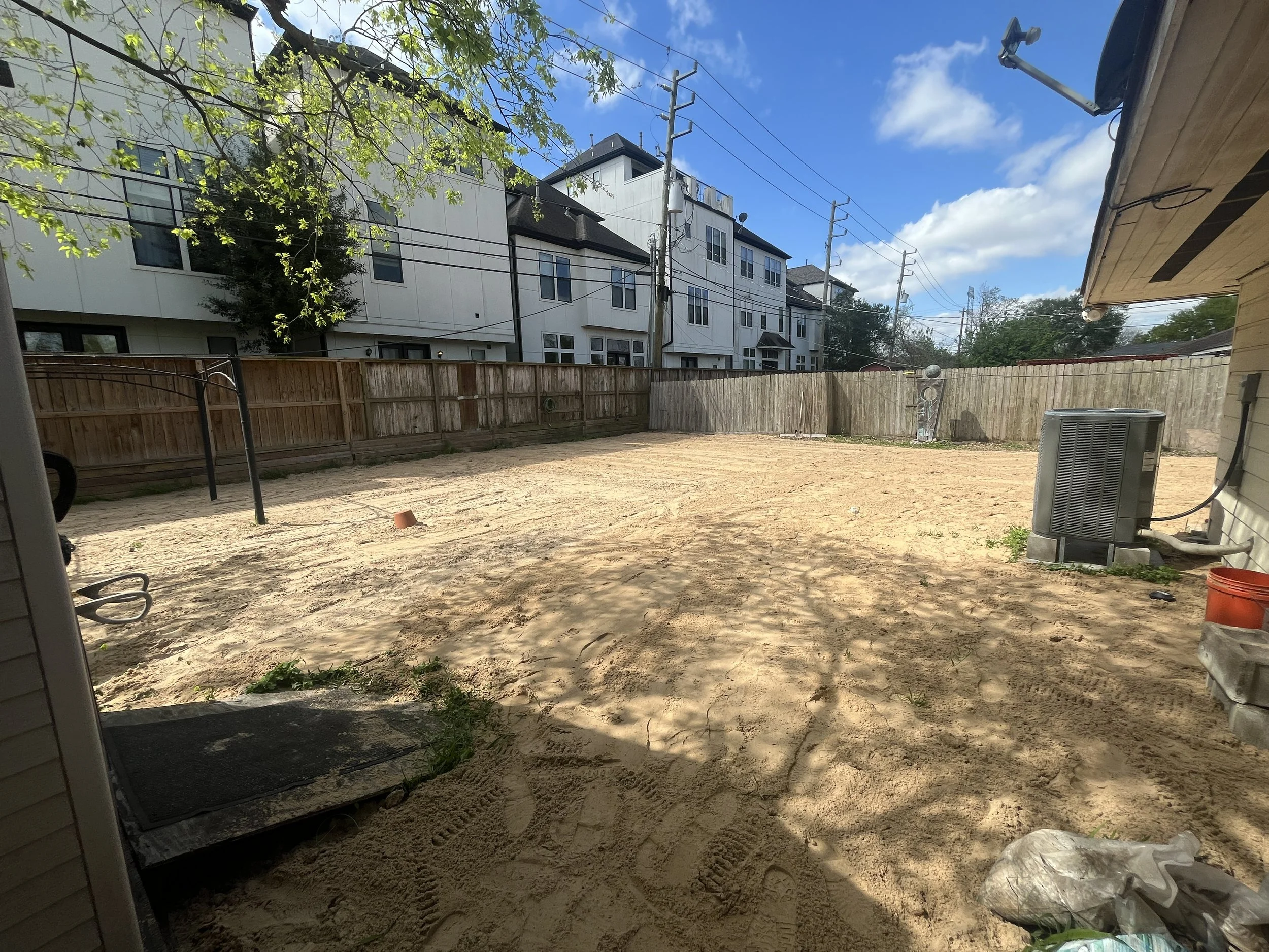Full Back Yard Grading (4 of 4) 