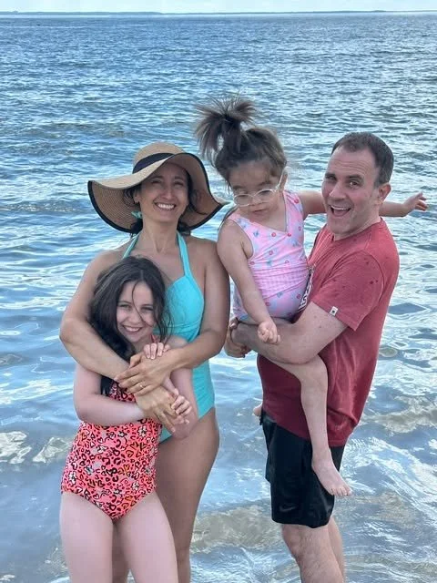 Getting everyone into the water can be a bit of an operation.

Once we're there, though...it's worth every minute.

🌊💙