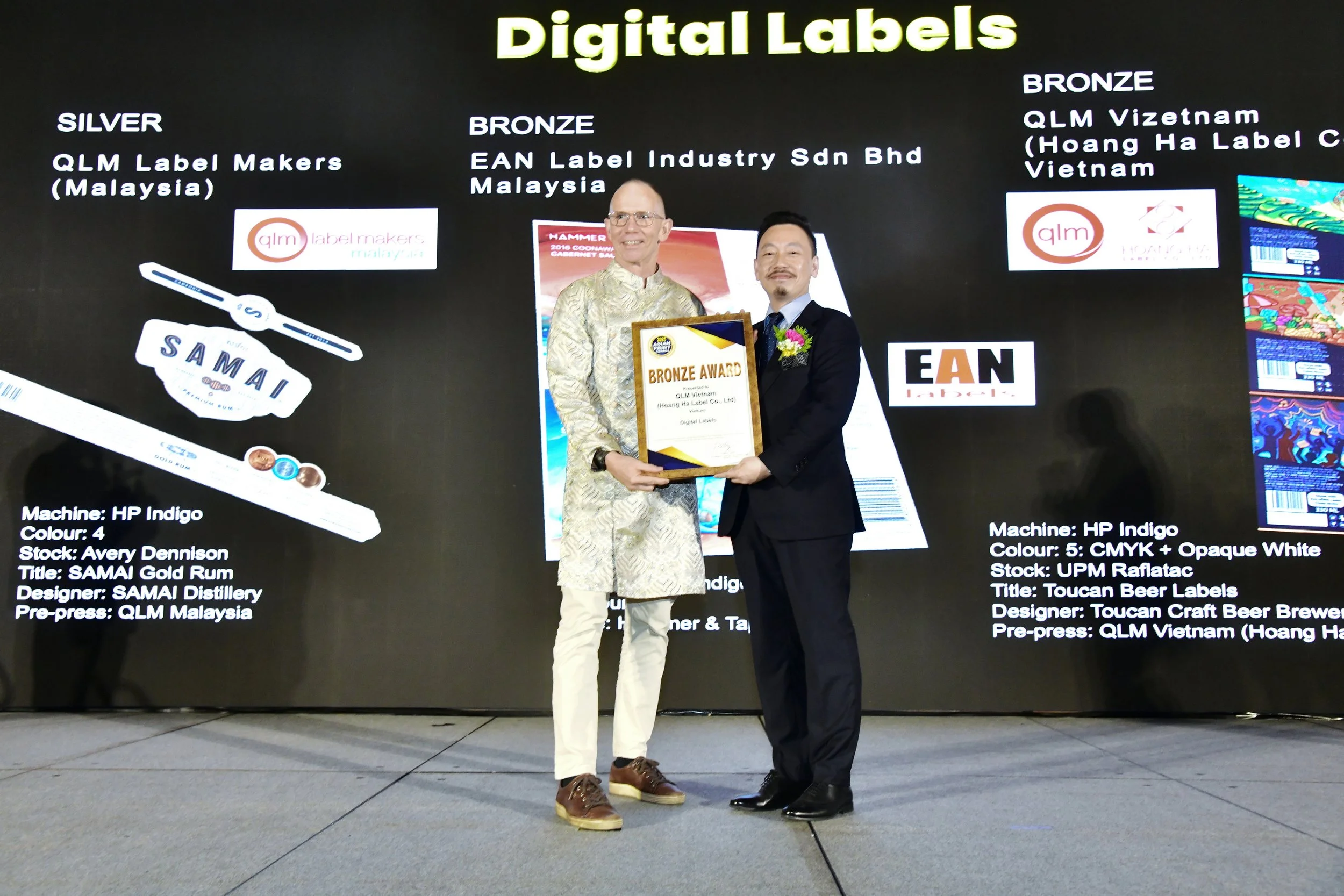 DLab - Bronze1.JPG