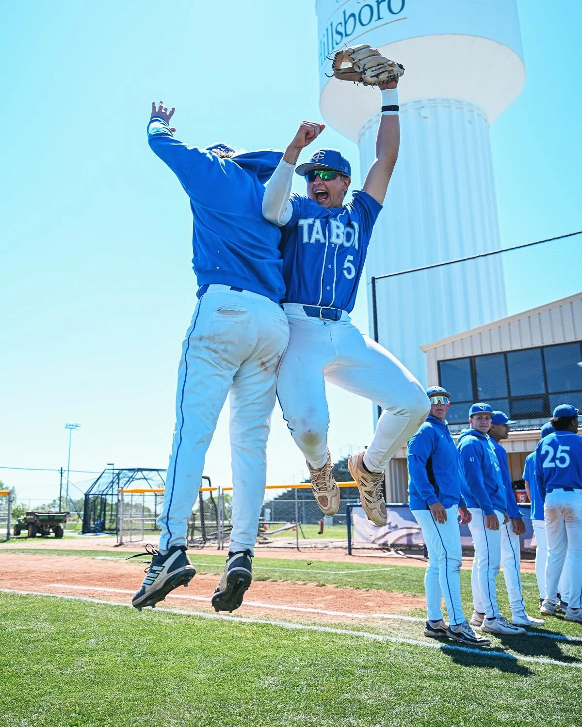 𝐒𝐄𝐍𝐈𝐎𝐑 𝐍𝐈𝐆𝐇𝐓 💙⚾️

Tabor vs Sterling 4.18.26 📸