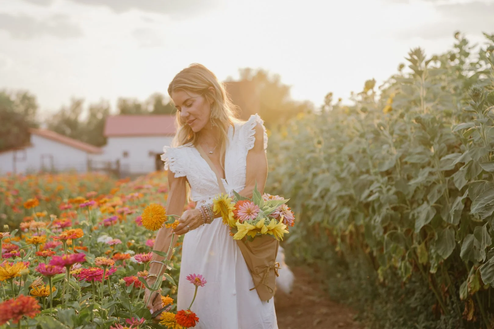 nashville+franklin+williamson+lewis+branding+lifestyle+photographer+flower+farm+bag+handmade+produce+market+tennessee-6.jpg