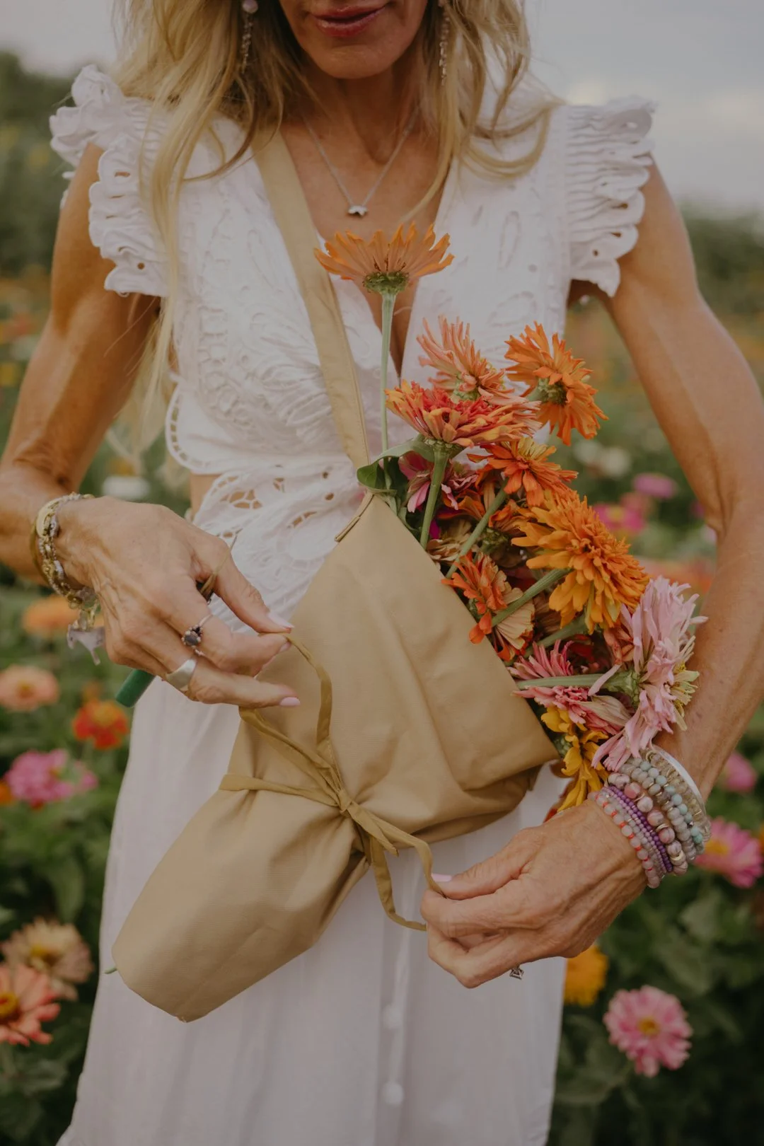 nashville+franklin+williamson+lewis+branding+lifestyle+photographer+flower+farm+bag+handmade+produce+market+tennessee-3.jpg