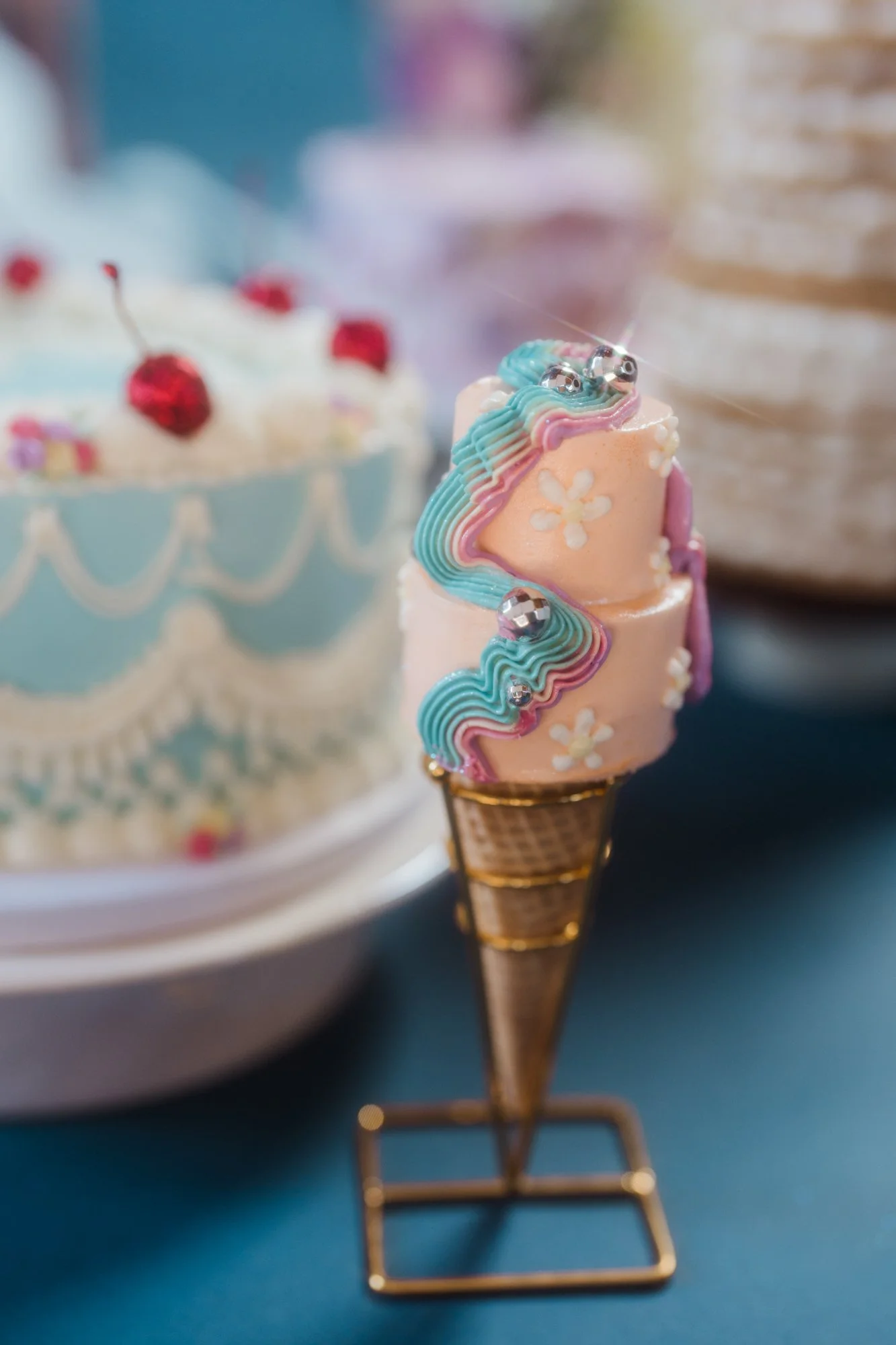 nashville+franklin+williamson+lewis+branding+lifestyle+photographer++baker+bakery+cake+cupcake+birthday+portrait+icing+food+culinary+tennessee-13.jpg