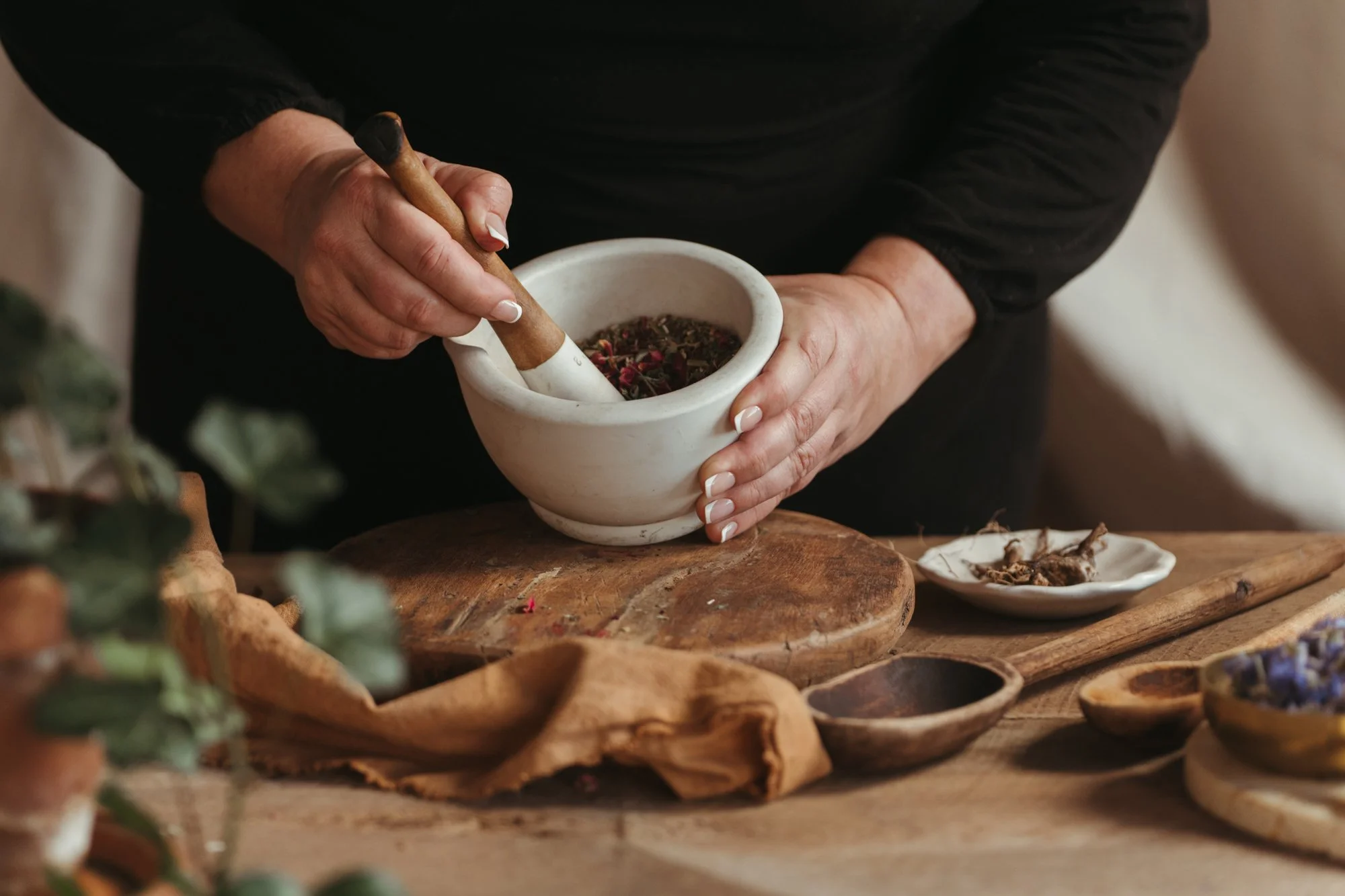 nashville+franklin+williamson+lewis+branding+lifestyle+photographer+flower+farm+herbal+tea+apothecary+handmade+candle+forage+natural+healing+market+tennessee-14.jpg