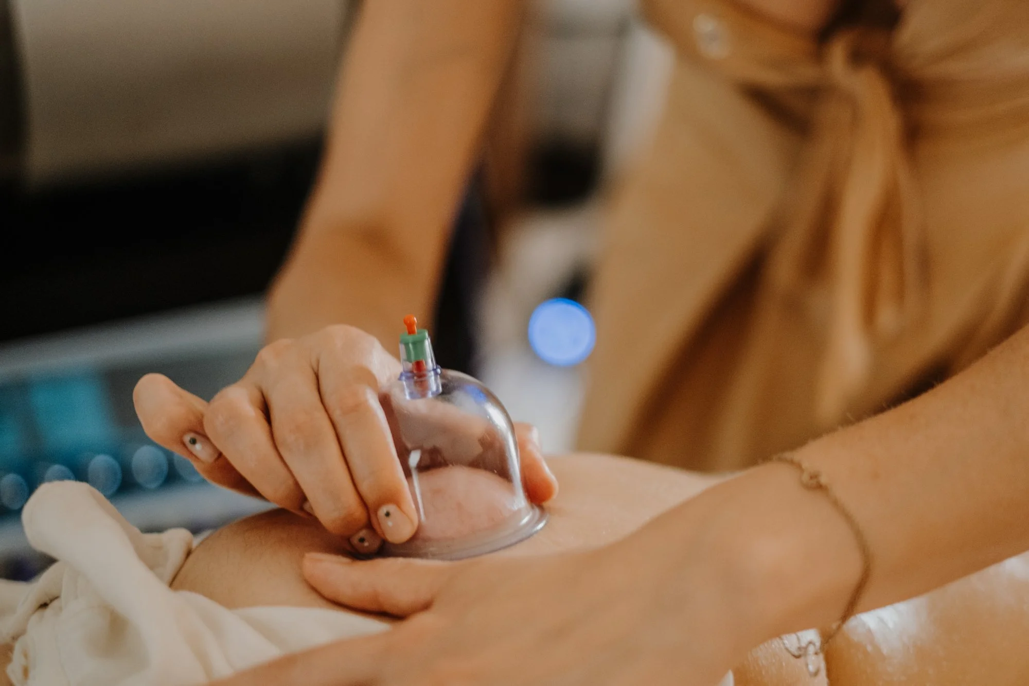 nashville+franklin+williamson+lewis+branding+lifestyle+photographer+portrait+editorial++tennessee+massage+therapy+naturopathic+meditation+spa+wellness+cupping+physical-6.jpg
