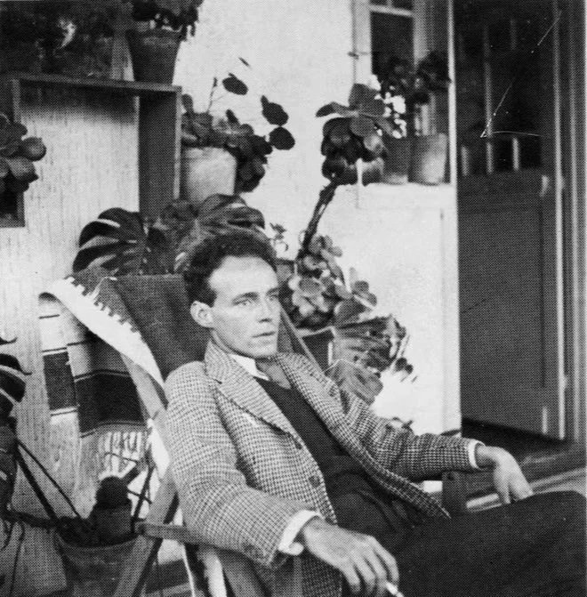 César Moro