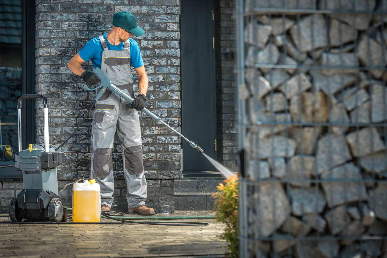 Commercial Pressure Washing