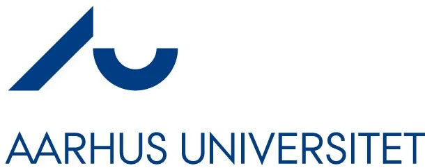 Logo for Aarhus Universitet med blåt logo og tekst