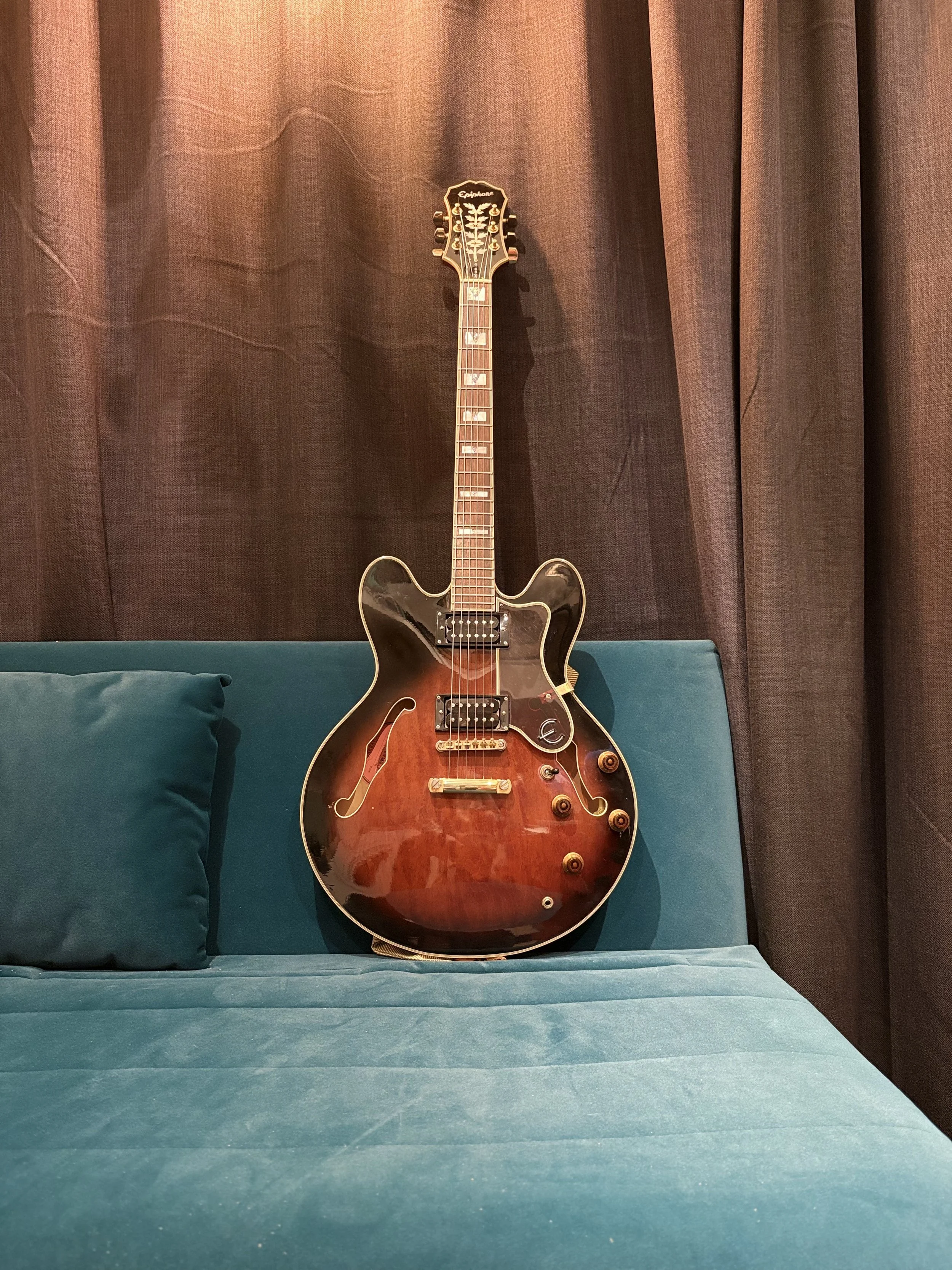 Epiphone Sheraton with Seymour Duncan HBs