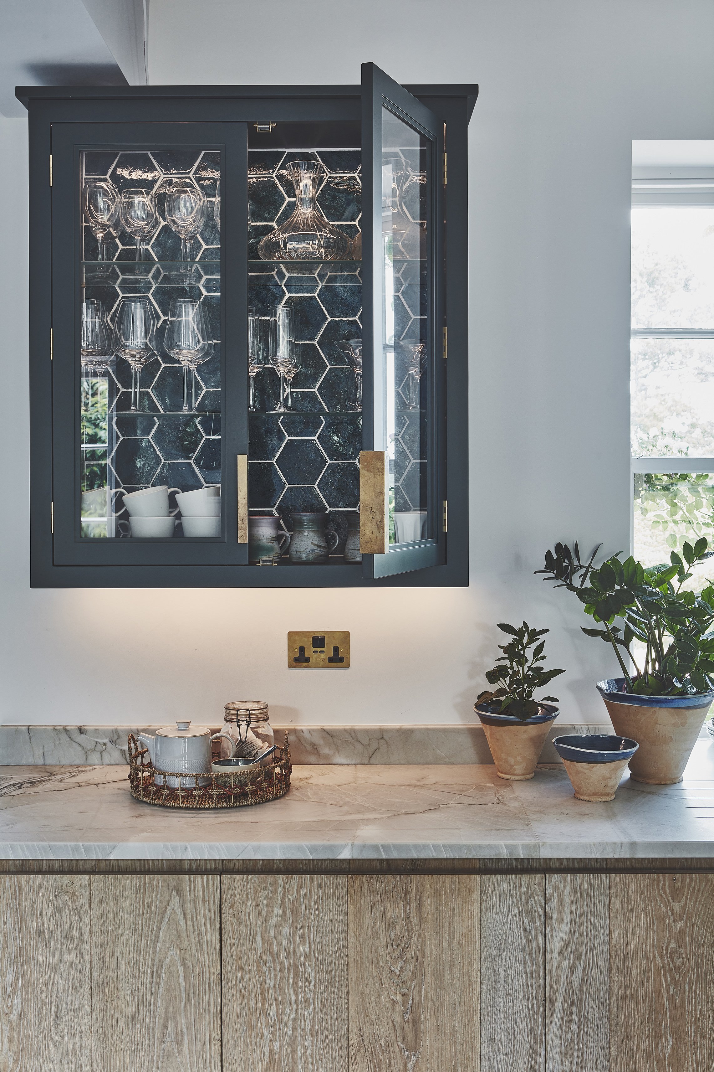 6ixteen Country House Kitchen 24b.jpg