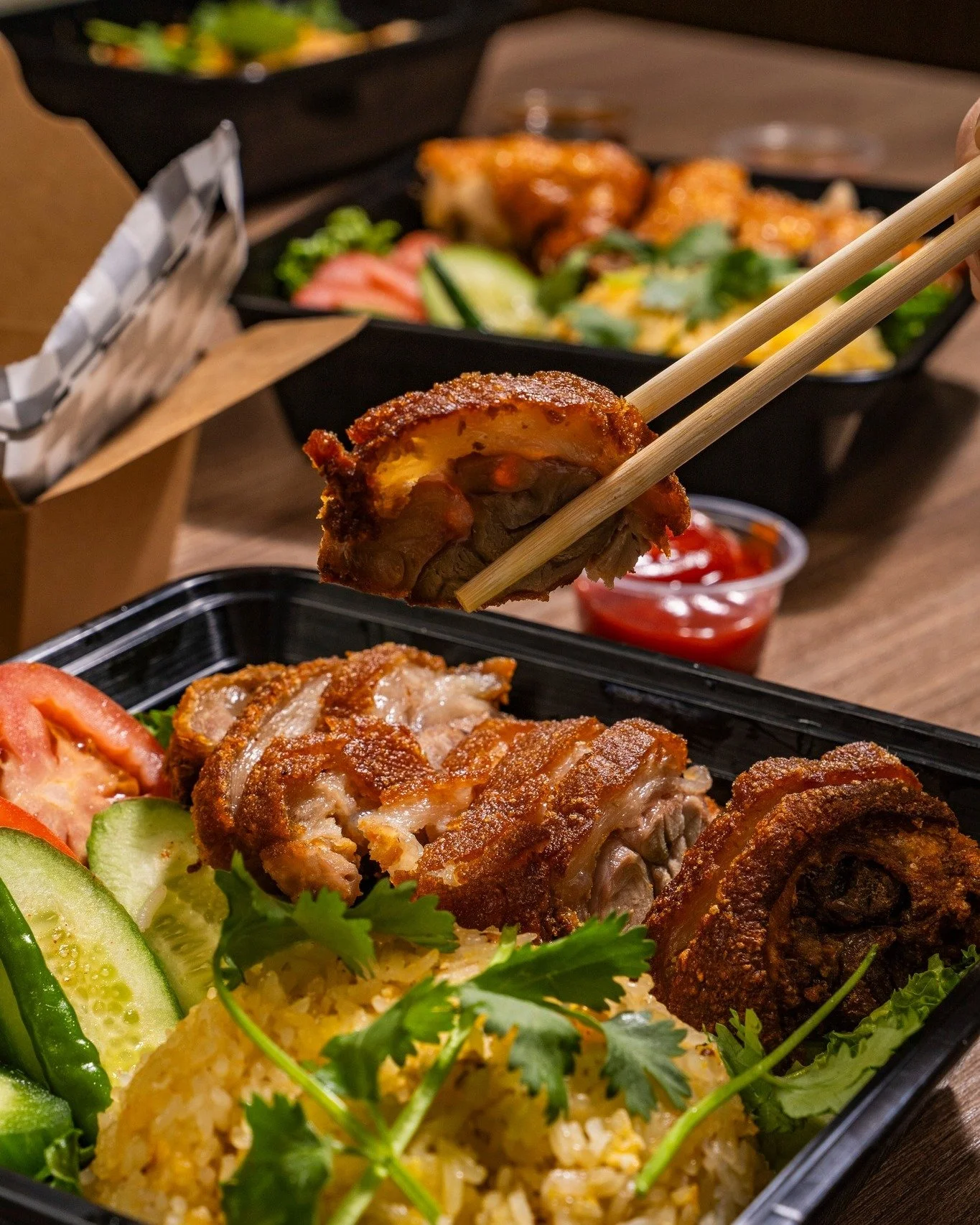 The perfect bite packed with flavor! Your next favorite meal is waiting for you at Tai Tea x The V Kitchen. Come grab a bite with us! 🍽️✨

#OCfoodies #vietnamesefusion #thevkitchen #AnaheimEats #thaitea