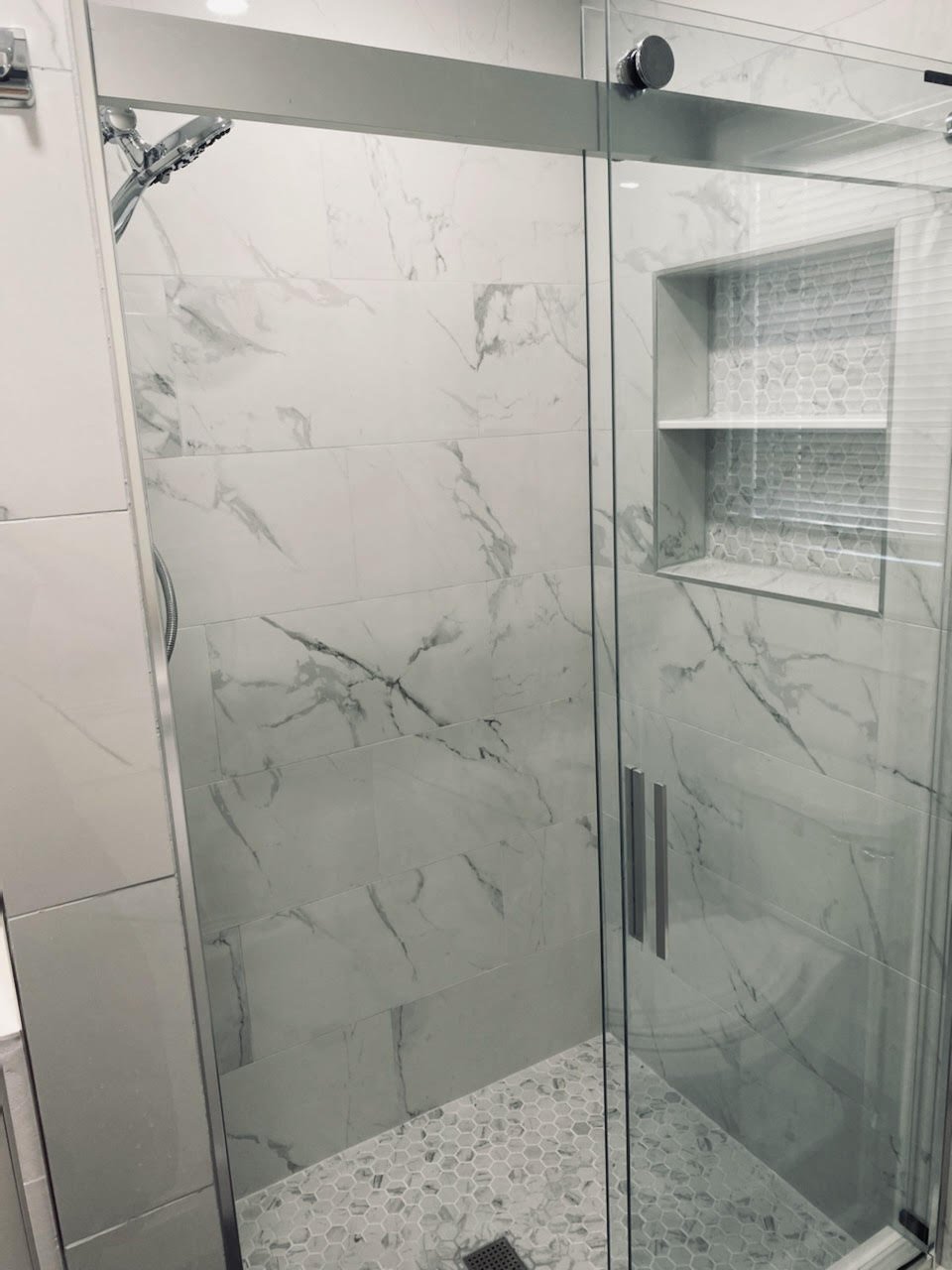 Erics Bathroom 2.jpg