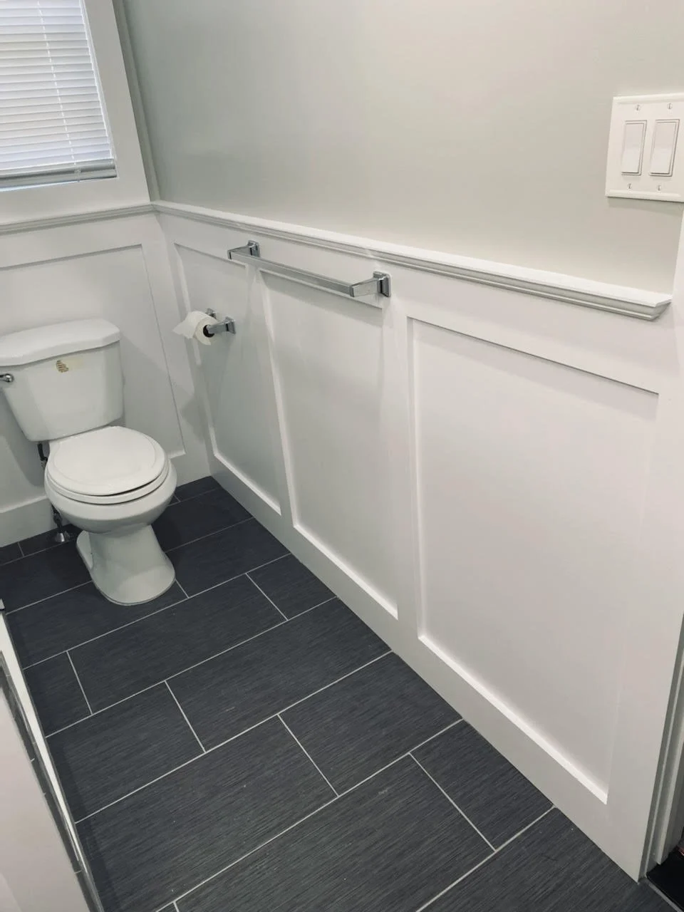 Erics bathroom 3.jpg