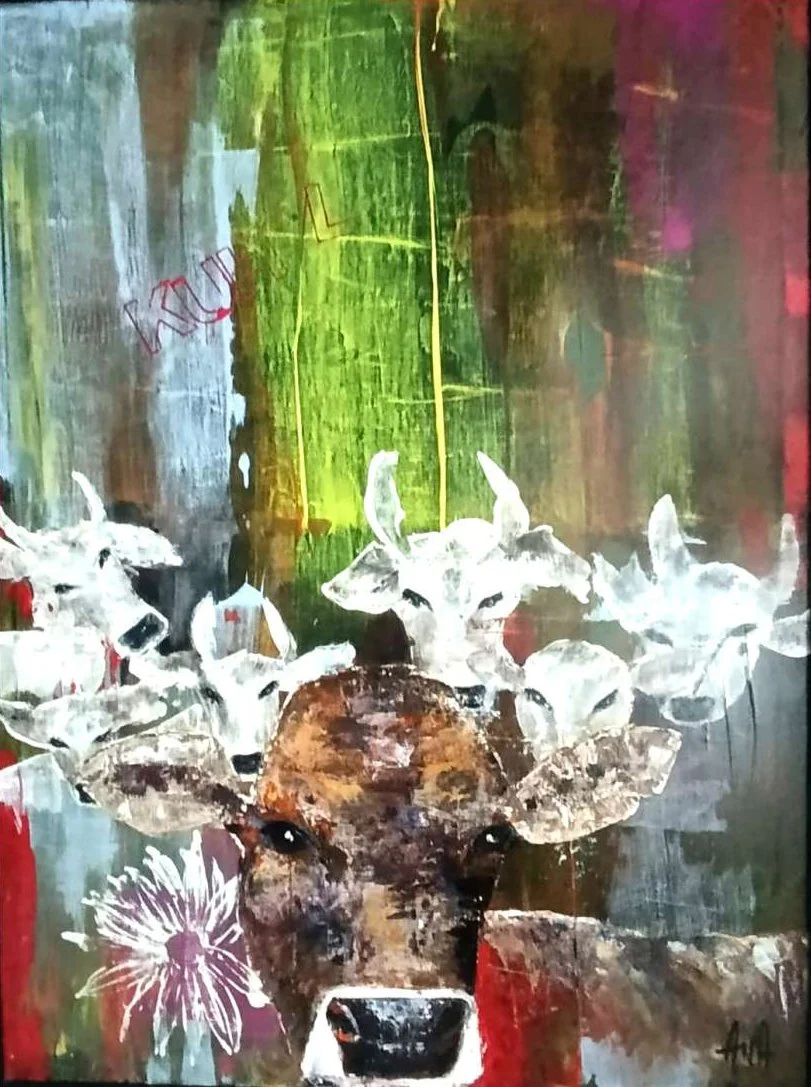 Abstrakte Kunst mit Bockkopf, Tieren und bunten Farbfeldern