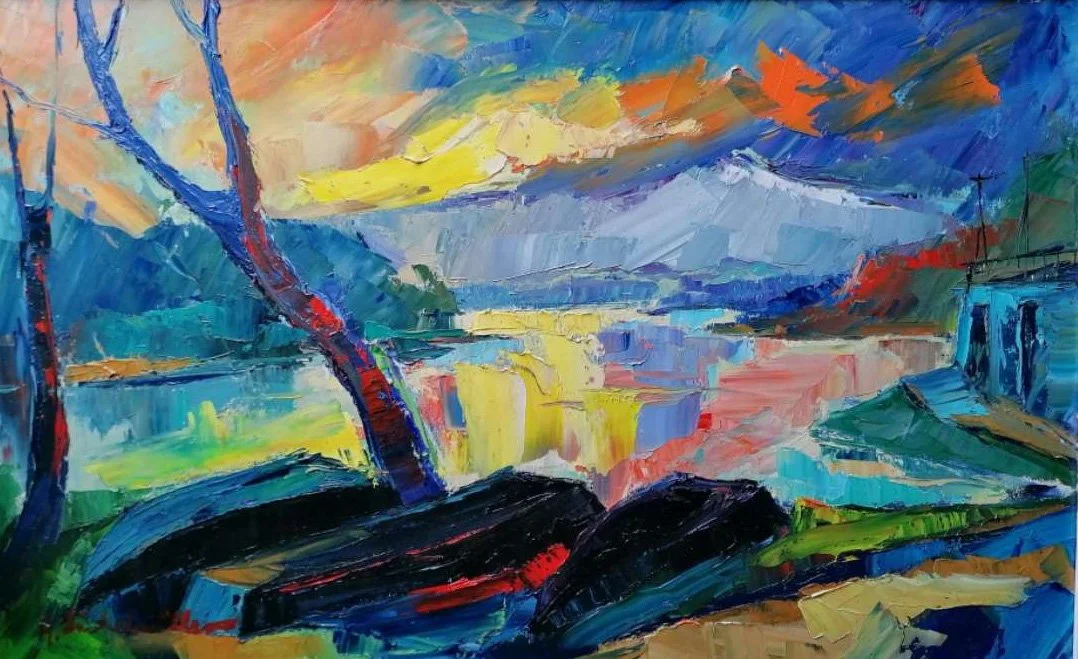 Ein farbenfrohes, abstraktes Gemälde mit Landschaftsmotiven, darunter Bäume, Berge, Wasser und Himmel in lebendigen Farben.