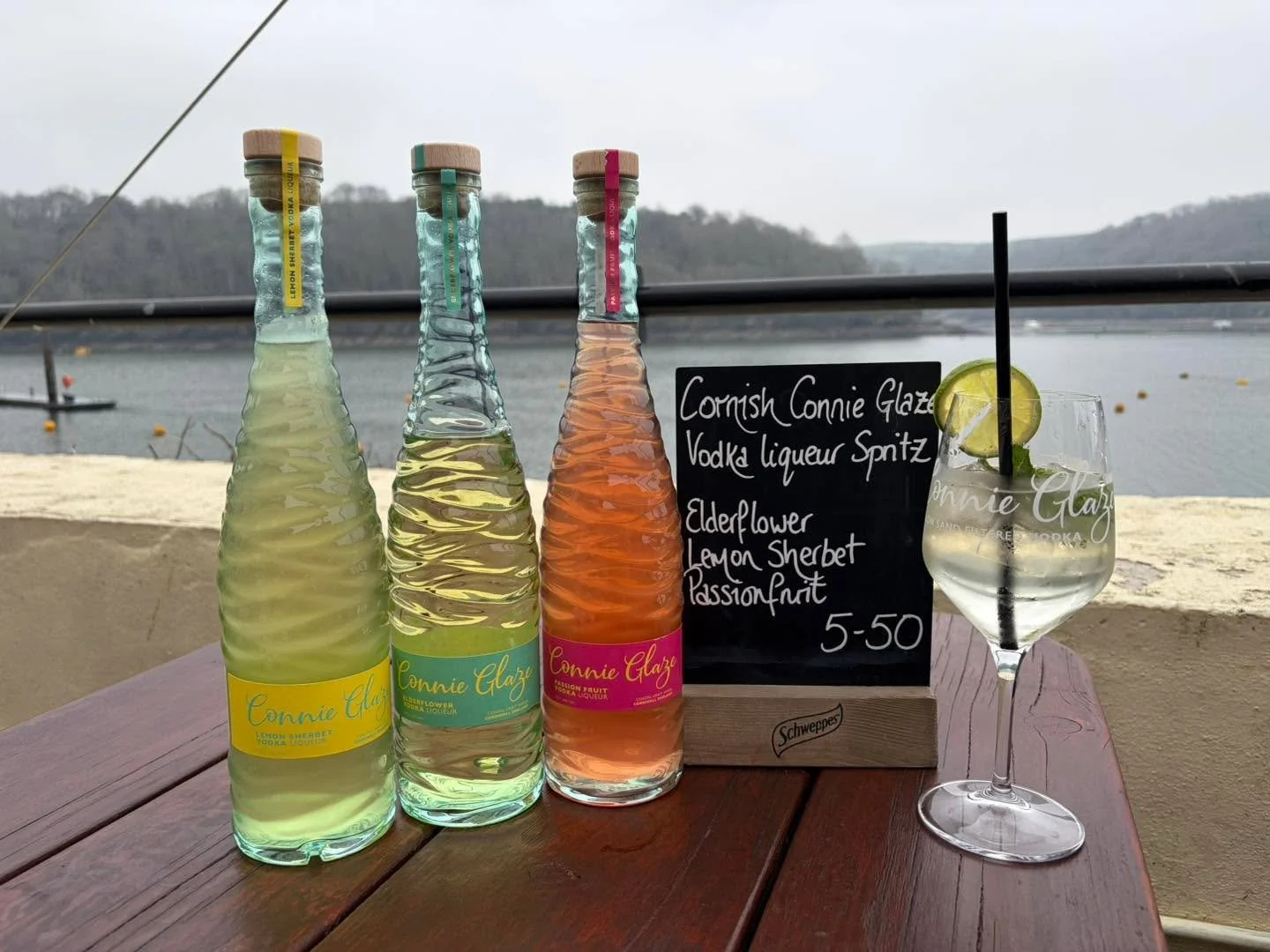 Connie Glaze spritz available now! 

We can definitely recommend the Elderflower spritz with a sprig of mint and a slice of lime 😍

connieglazevodka #cornishspritz #somethingforthesummer #drinkswithaview #riversideterrace #somethingrefreshing #fowey