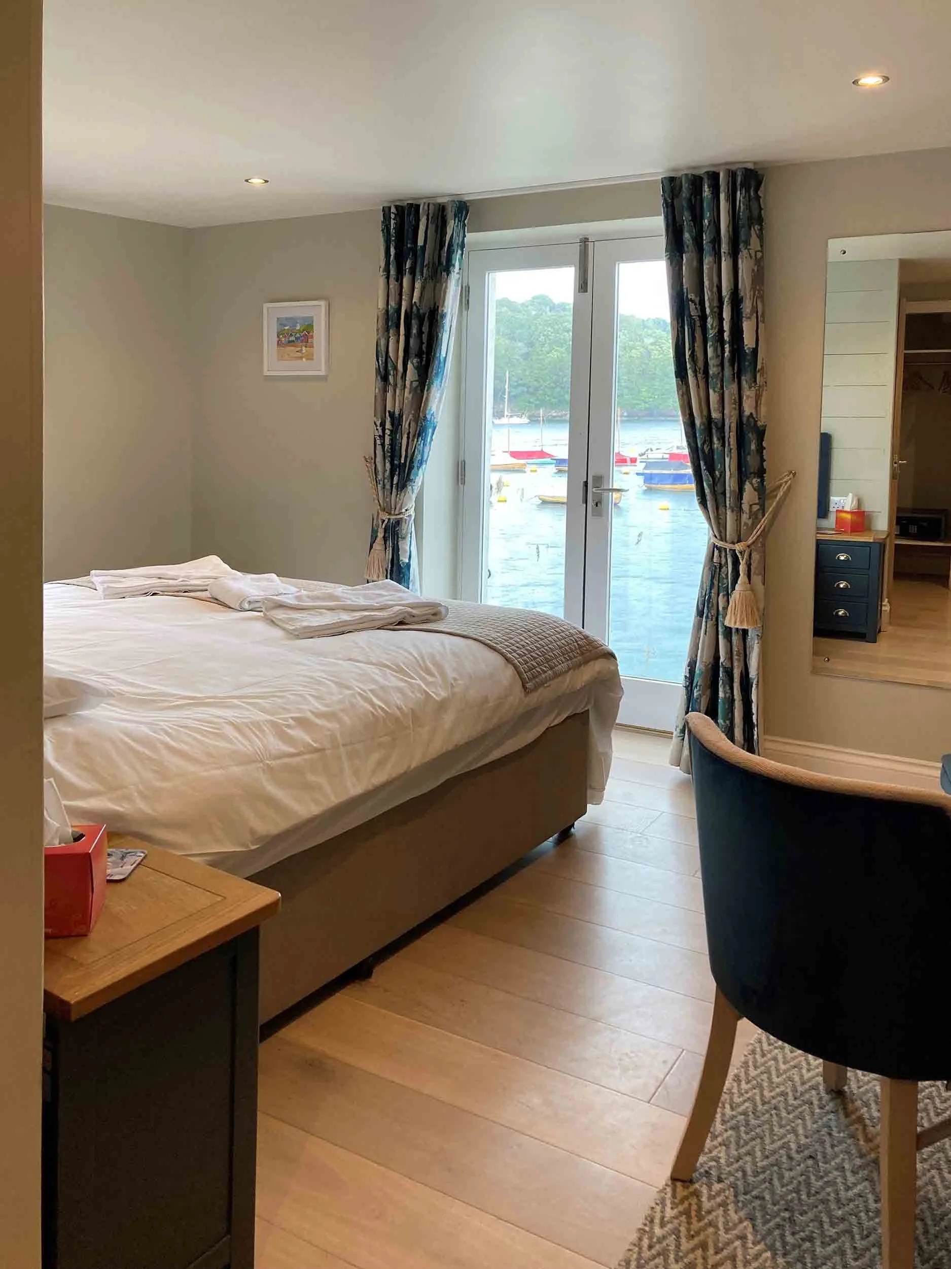 Bedroom on the river at the Galleon Inn