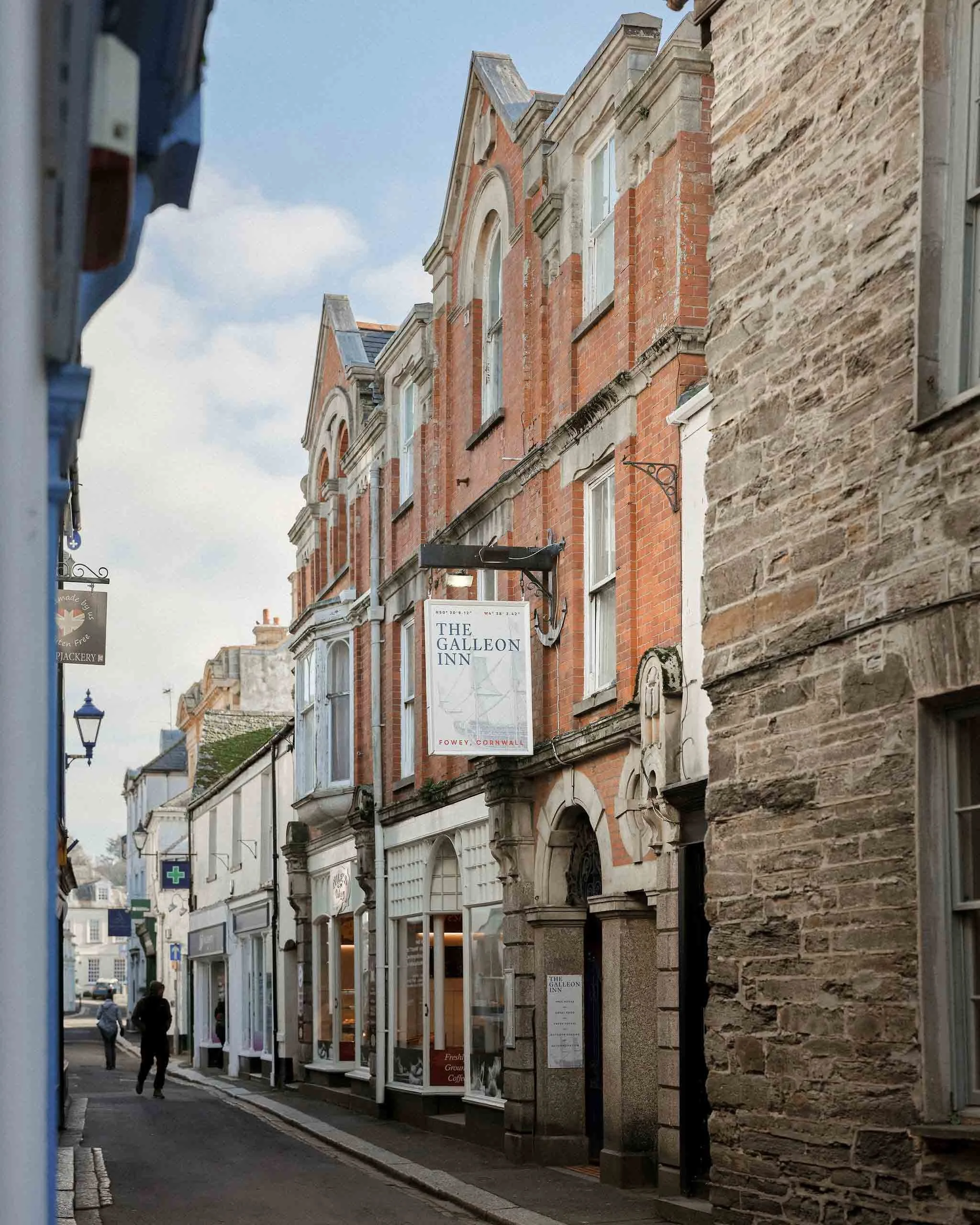 The Galleon Inn, Fowey, Cornwall from the street