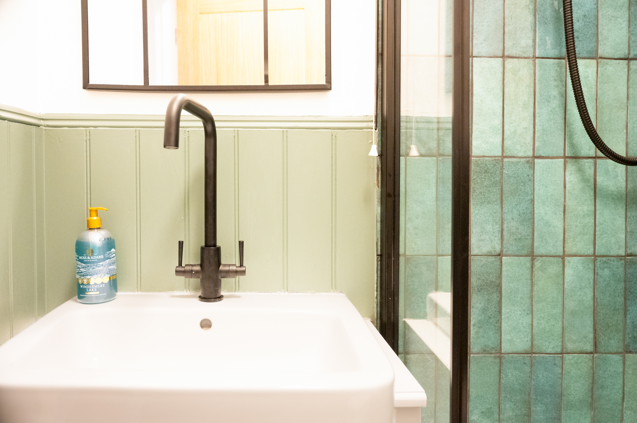 042 CEW DSC_0856.png