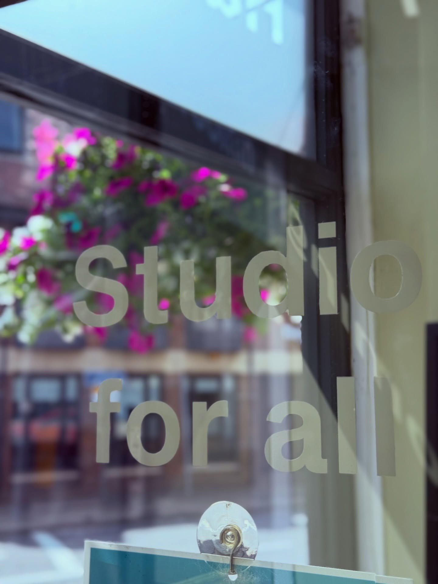 Today is often called Blue Monday... It isn&rsquo;t scientific, but the feeling can be real.
&mdash;&mdash;&mdash;

Sometimes it&rsquo;s the small things that help

💇&zwj;♂️ A fresh haircut

💆 Warm water through your hair

🧖 A hot towel

☕ A good 