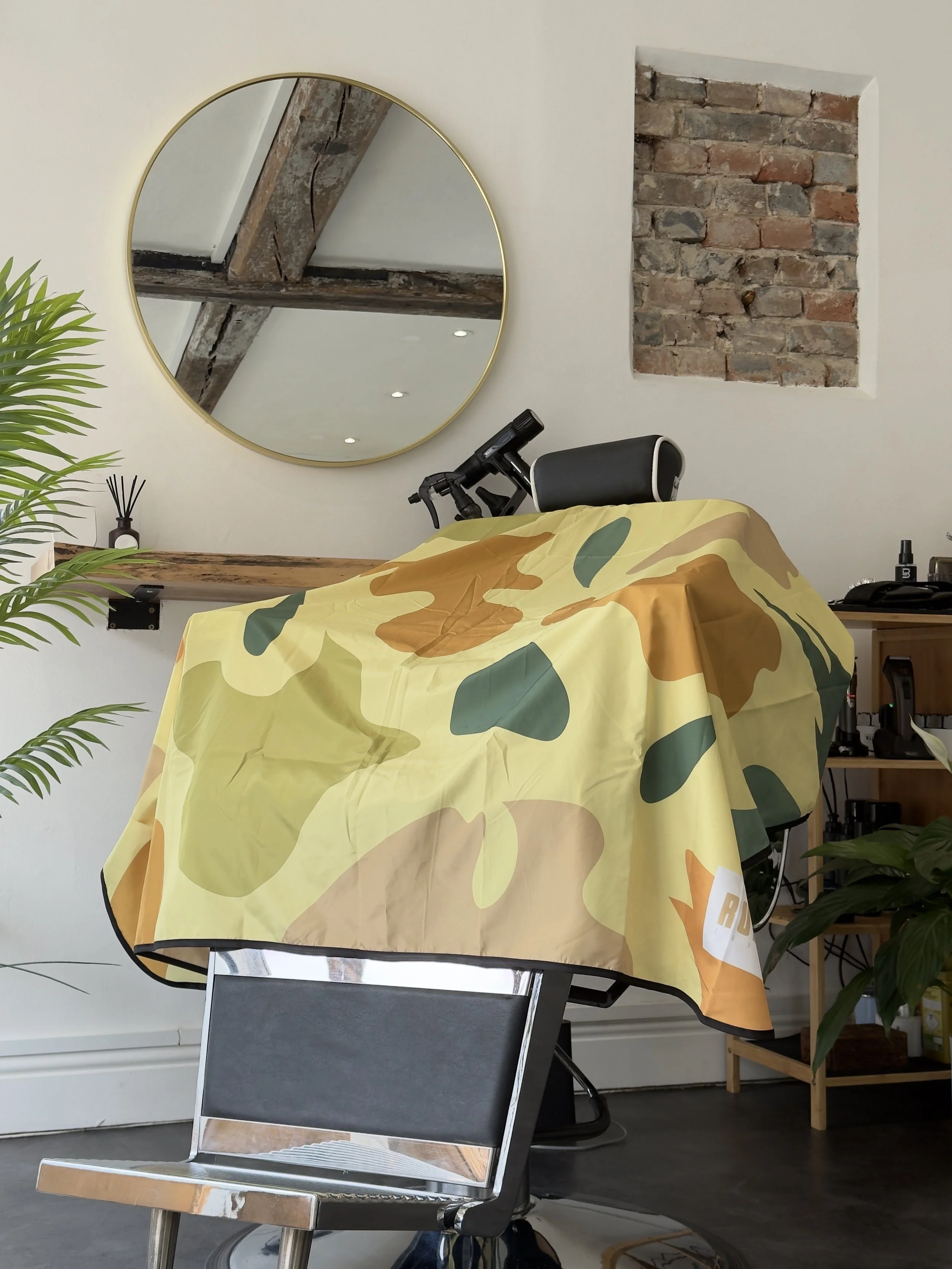 Callum Does Hair barber in Alresford near Winchester, Hampshire, offering precision men’s haircuts, beard trimming, modern barbering, skin fades, taper cuts, grooming services, and one-to-one hair appointments in a premium barbershop setting.