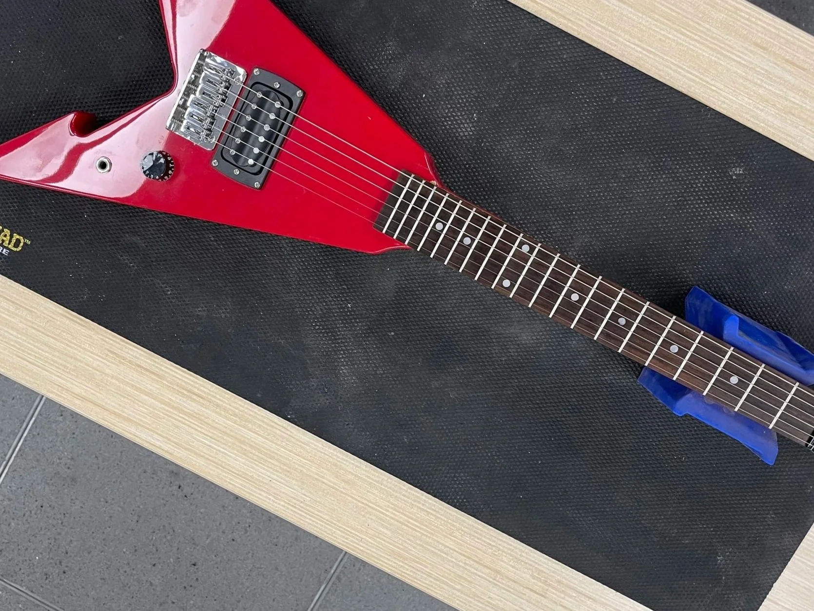 Refret - Complete Flying V