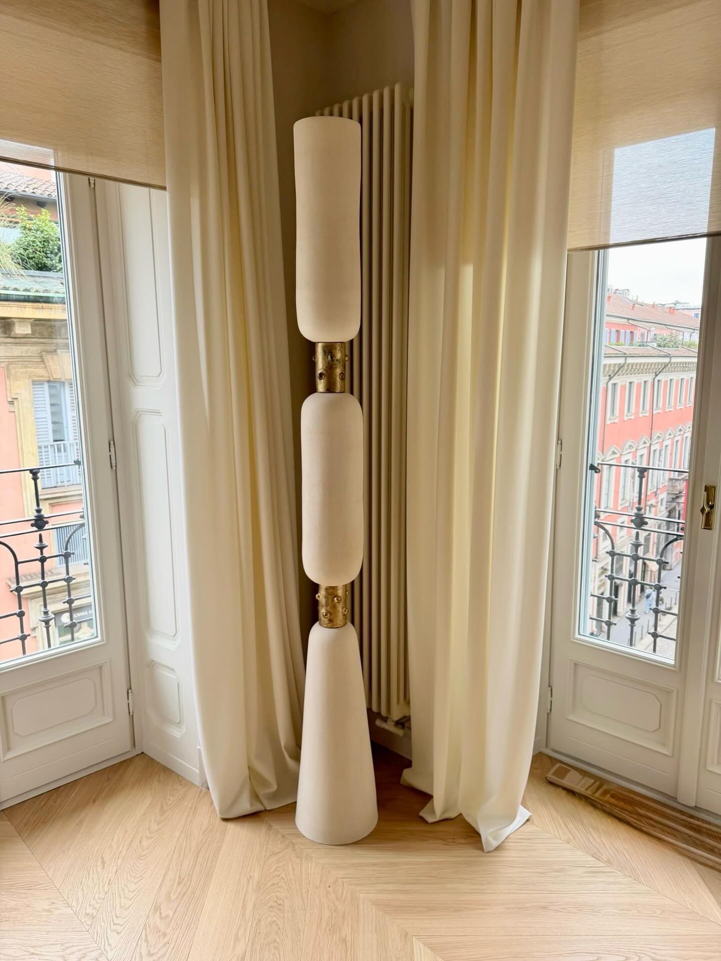 From the workshop to Milano 🤩
New Totem by @maxencedebagneux 

@lacollection_s_ 

#custom #totem #designer #ondemand #luxurydesign