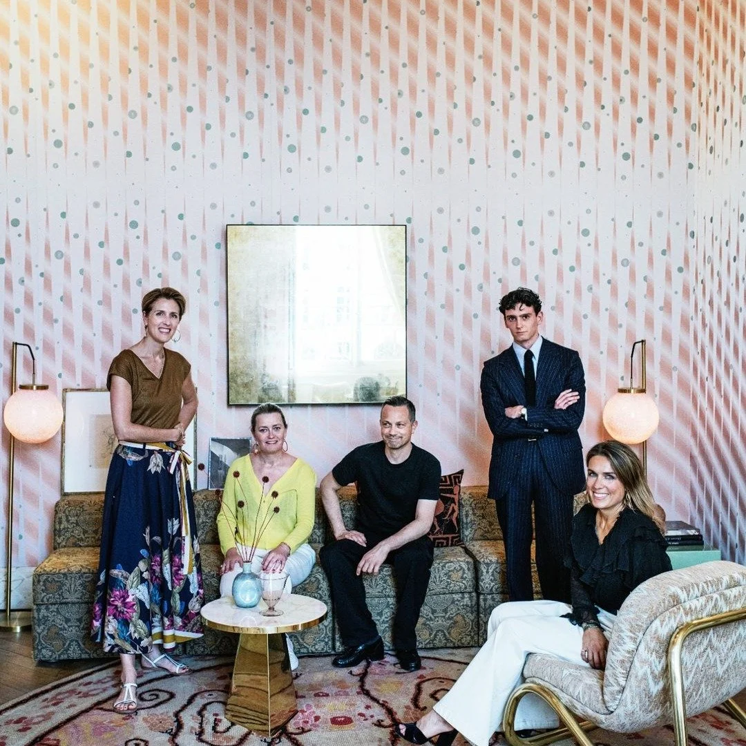 Un immense merci &agrave; @prelle_cie et @pierregonalons de nous avoir ouvert les portes de ce magnifique lieu avec @annesophielatil 

Avec Rays of Light, la Manufacture Prelle et Pierre Gonalons r&eacute;activent la tradition des d&eacute;cors murau