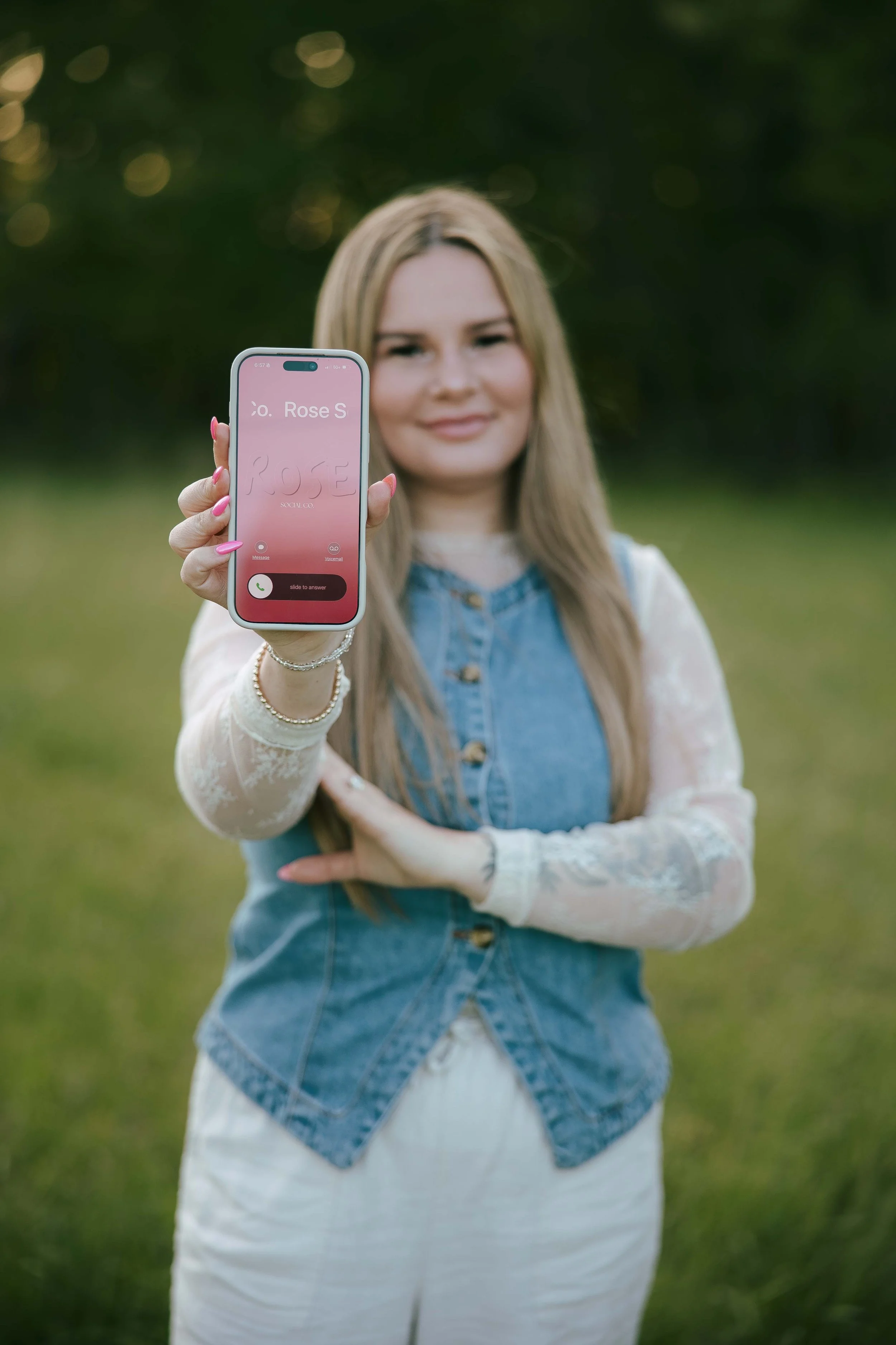 Content creator and social media strategist for Virginia businesses