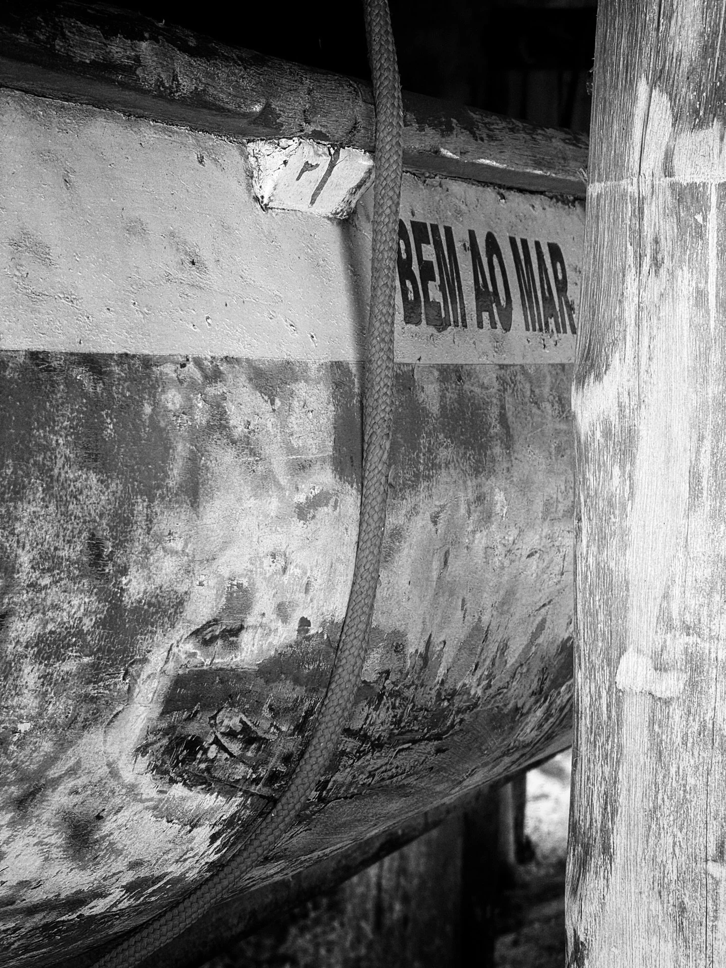 A INSIT&Ecirc;NCIA NO TEMA

Muitas vezes, viajamos n&atilde;o para descobrir coisas novas, mas para conseguir enxergar melhor o que j&aacute; est&aacute; na nossa frente. &Eacute; um exerc&iacute;cio de tirar o olhar do autom&aacute;tico.
Tenho feito