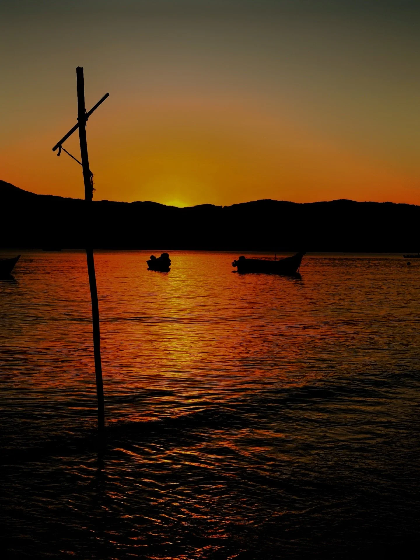 S&oacute; mais um@por do sol!