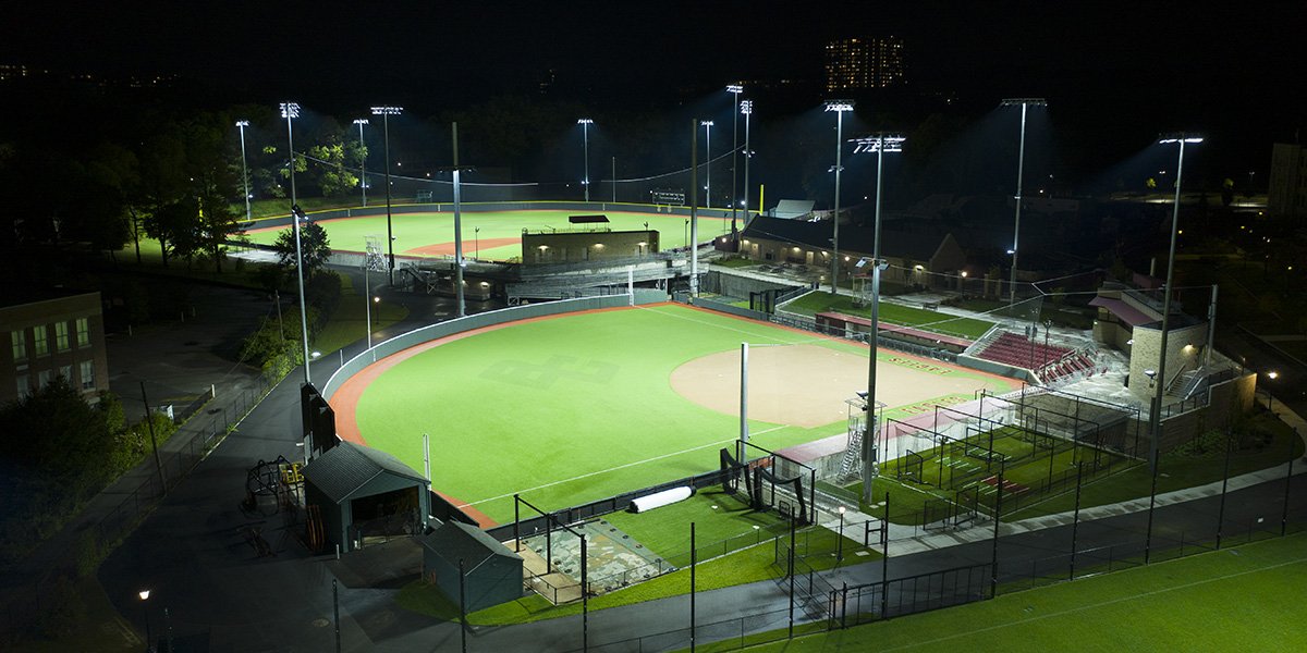 Éclairage de terrains sportif, Marc Morin Électrique Inc.