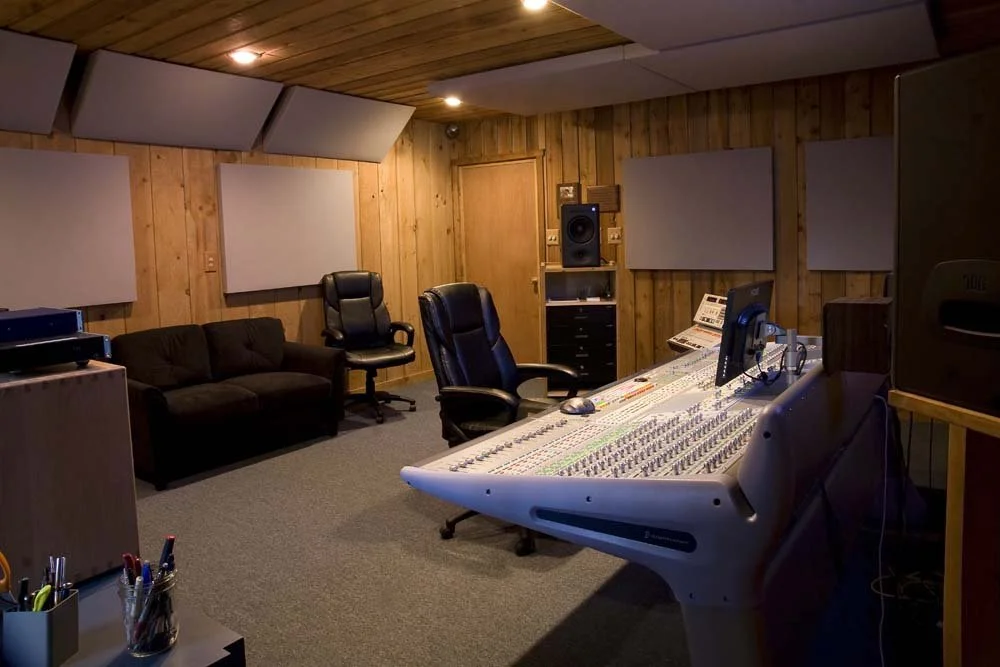 Contact SpectraSound LLC professional recording studio in Quakertown PA for inquiries, bookings, and audio services