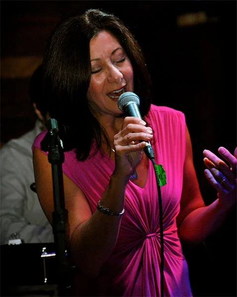 Nancy Coletti performing “On the Side,” a live recording sample at SpectraSound LLC