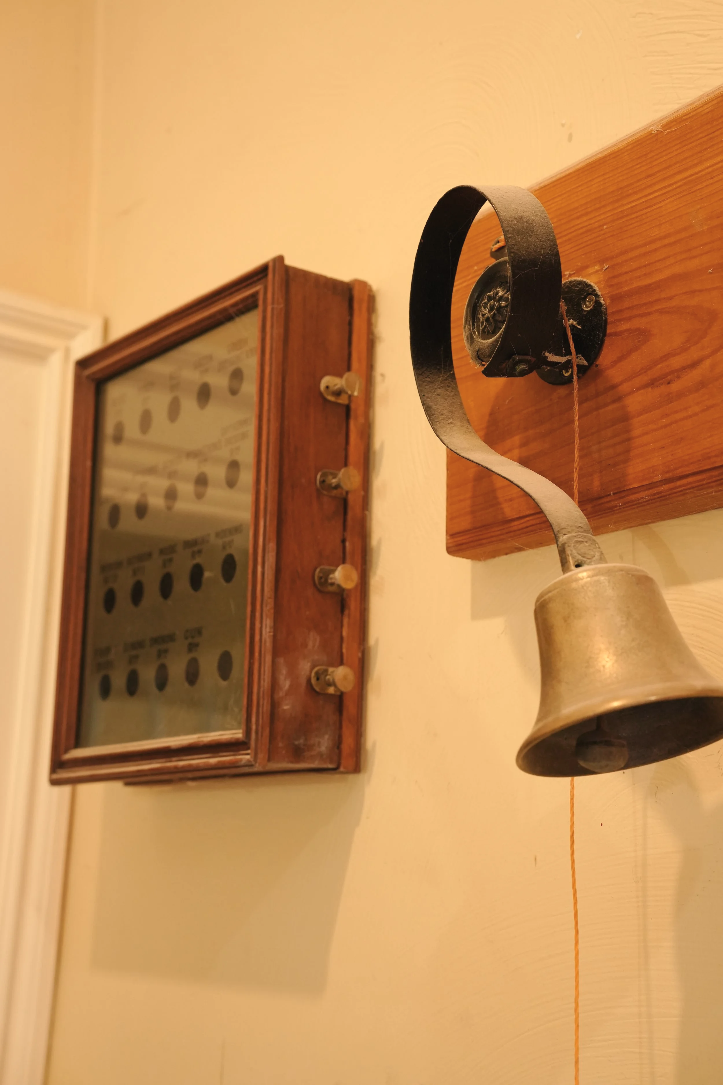 1500's servants bell