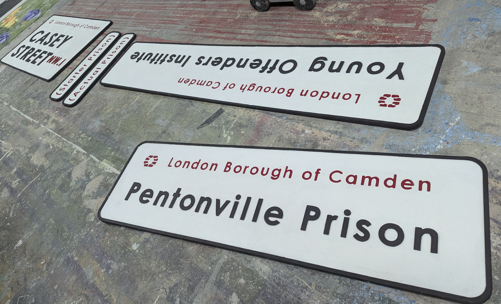 Sign Painting for Our House the Musical. Designed. Reuben Dutch.